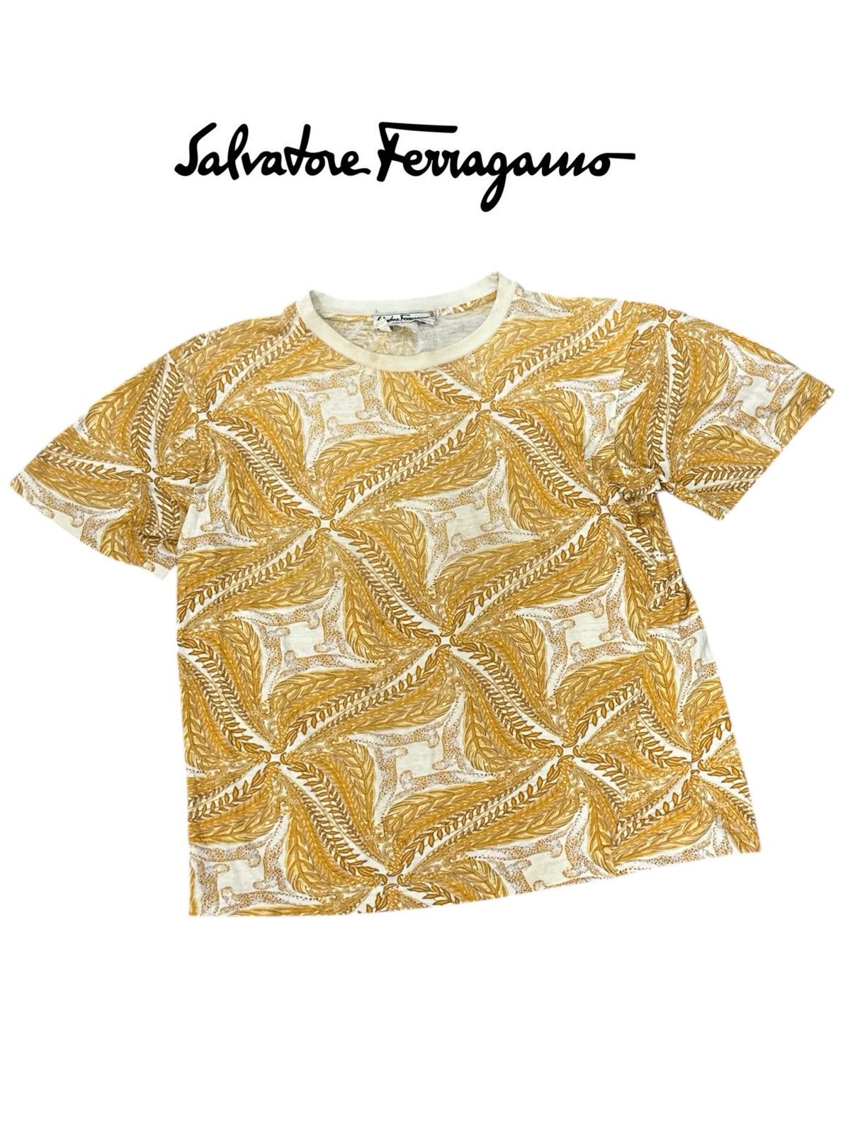 Salvatore Ferragamo Vintage Salvatore Feragamo Leopard Printed T Shirt Size US S / EU 44-46 / 1 - 1 Thumbnail