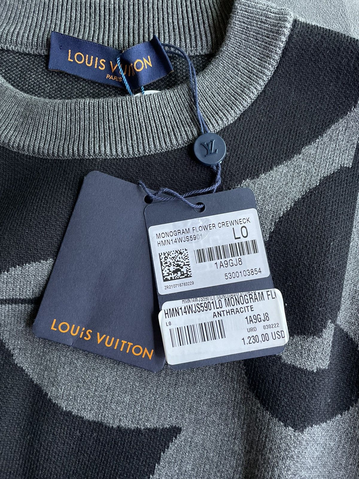 Louis Vuitton Louis Vuitton Monogram Flower Crewneck Size US L / EU 52-54 / 3 - 8 Thumbnail