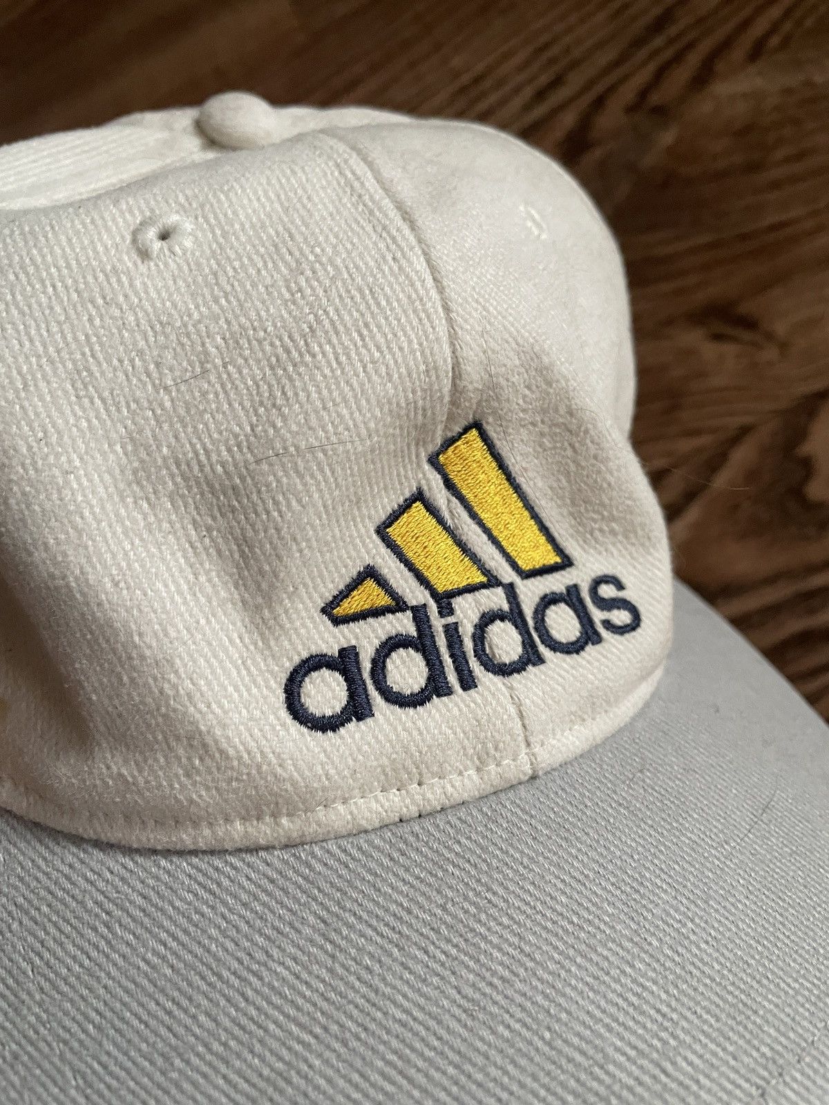 Adidas × Vintage Vintage adidas embroidered logo cap dad hat streetwear rare Size ONE SIZE - 4 Thumbnail