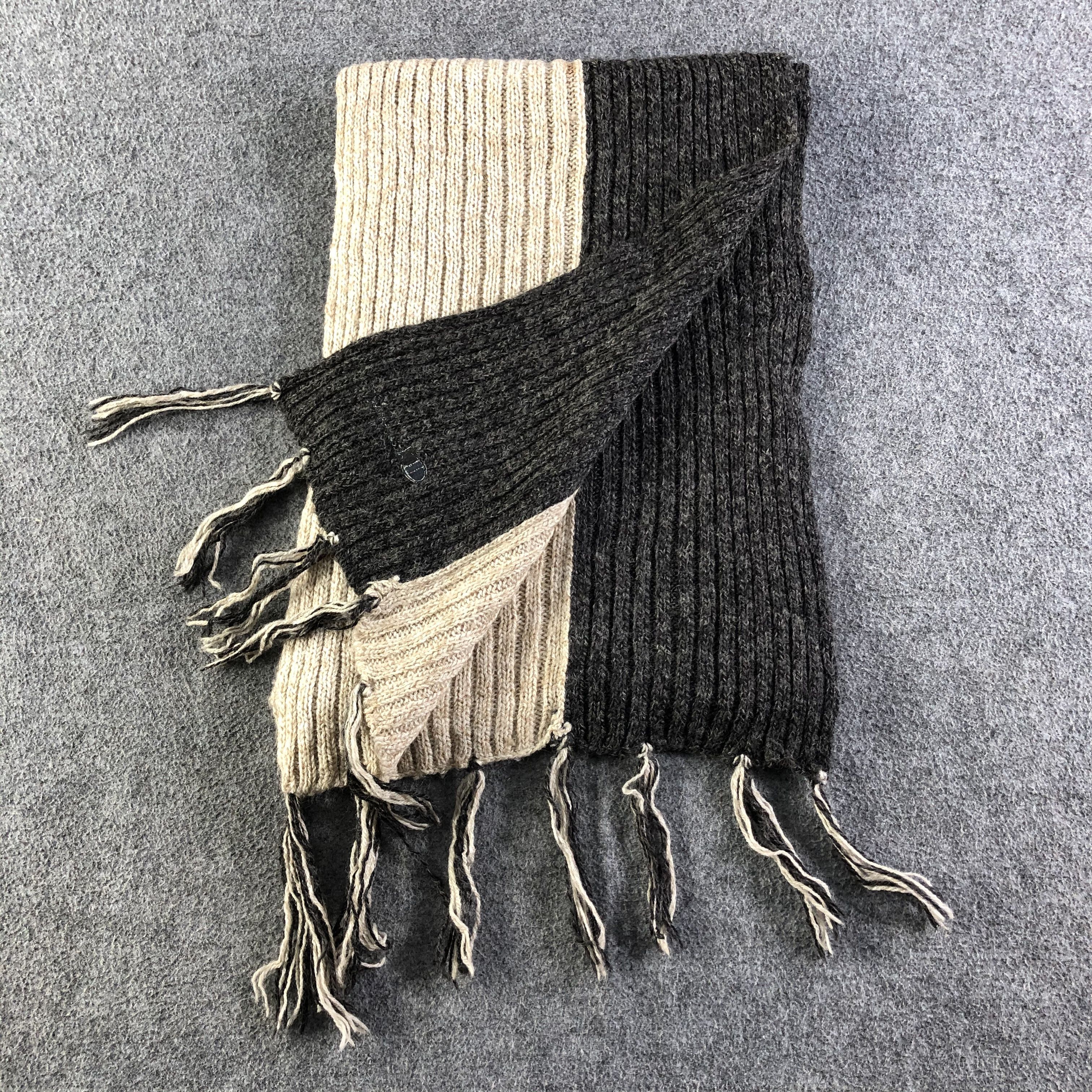 Champion Champion Scarf / Muffler / Neckwear P566 Size ONE SIZE - 5 Thumbnail