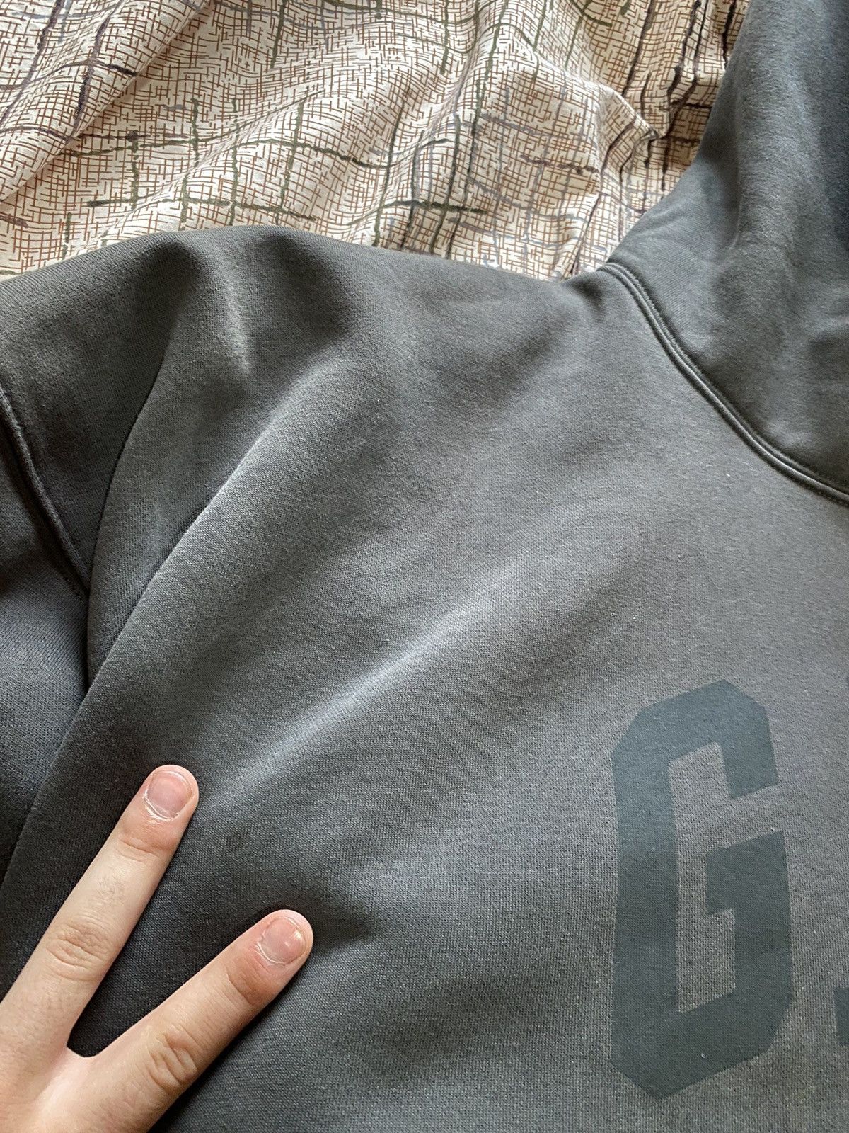 Balenciaga × Gap × Kanye West 🕊️BNWT Yzy Yeezy Gap Balenciaga Dove Gray hoodie Size US L / EU 52-54 / 3 - 19 Thumbnail