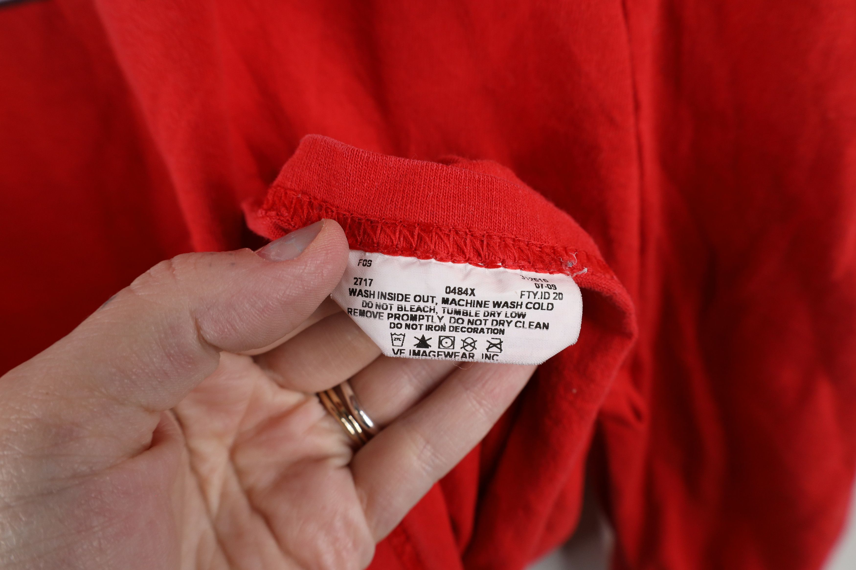 Majestic × Vintage Vintage Majestic Red Wings Hockey Long Sleeve T-Shirt Red Size US XL / EU 56 / 4 - 9 Thumbnail