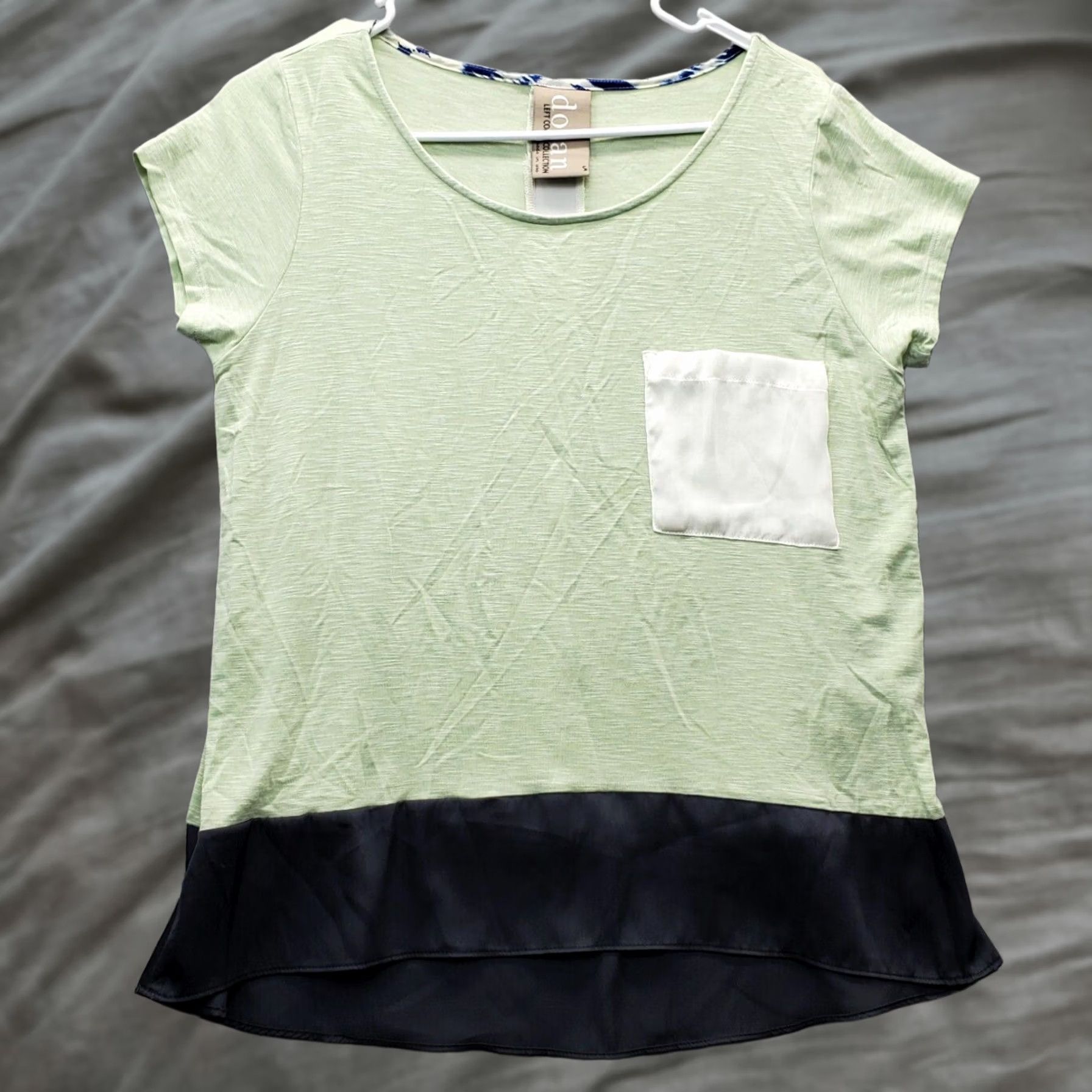 Anthropologie Dolan Anthropologie Left Coast Collection T Shirt Womens S Multicolor Round Neck Shirt Womens Size S Size S / US 4 / IT 40 - 1 Thumbnail