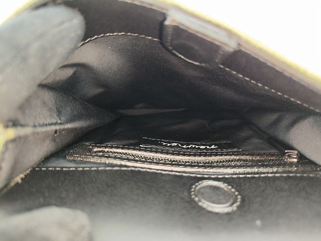 Japanese Brand NEWNEU sling bag JAPAN brand army green based with patches Size ONE SIZE - 9 Thumbnail