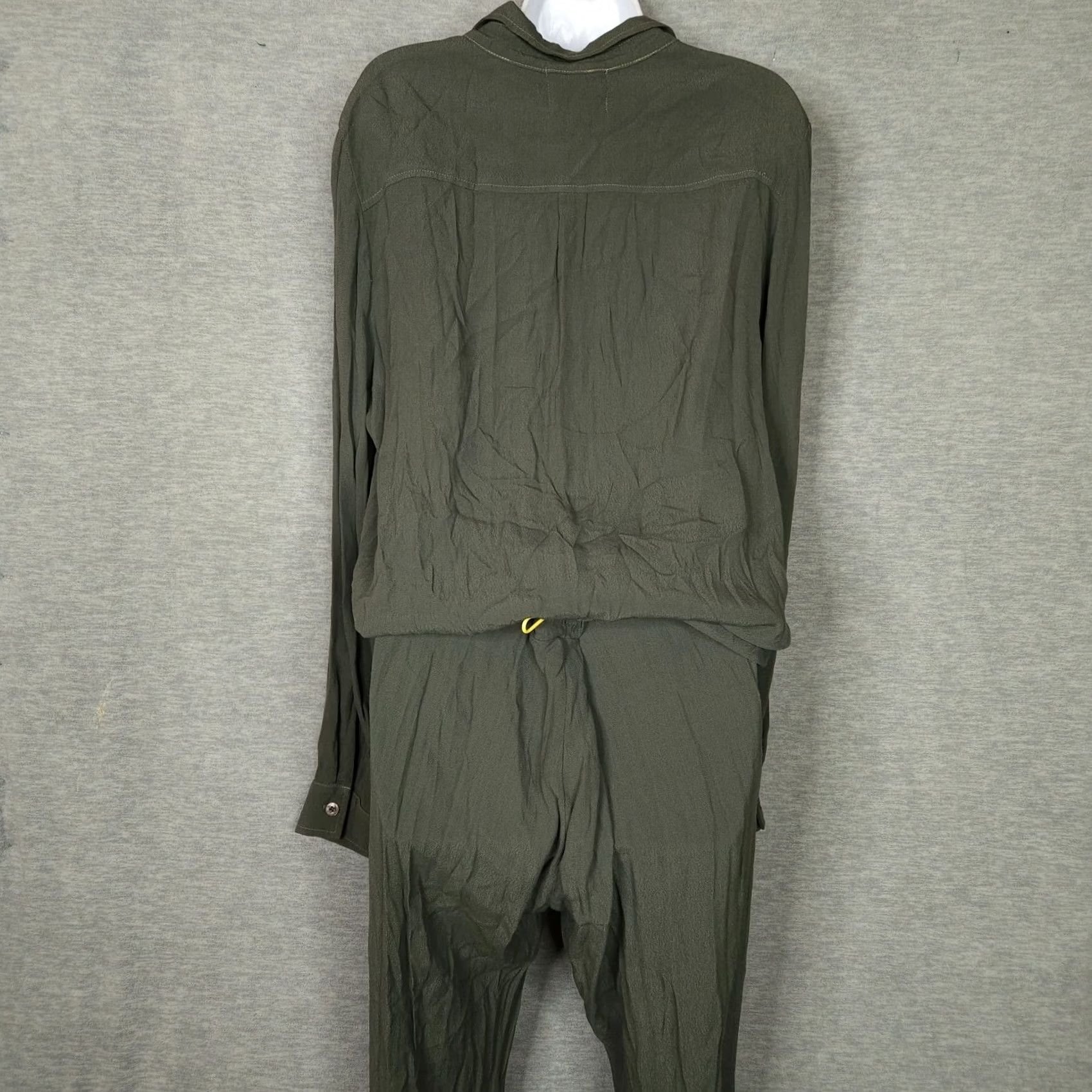 MONROW Monrow Jumpsuit Shirt Dress? (Note: The original title is: "Monrow Women's Button up Long Sleeve Olive Green Jumpsuit Size L".) Size L / US 10 / IT 46 - 3 Thumbnail