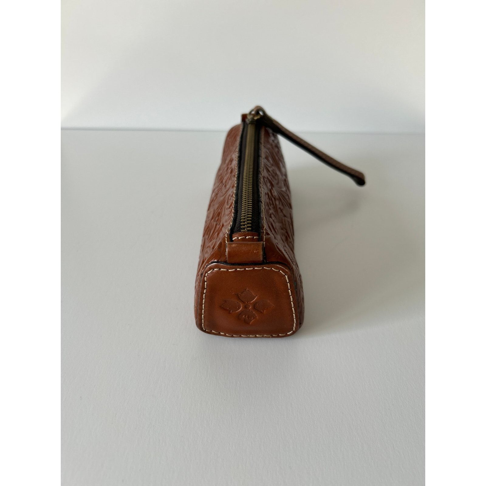 Patricia Nash Patricia Nash Embossed Leather Brown Pencil Case Size ONE SIZE - 5 Thumbnail