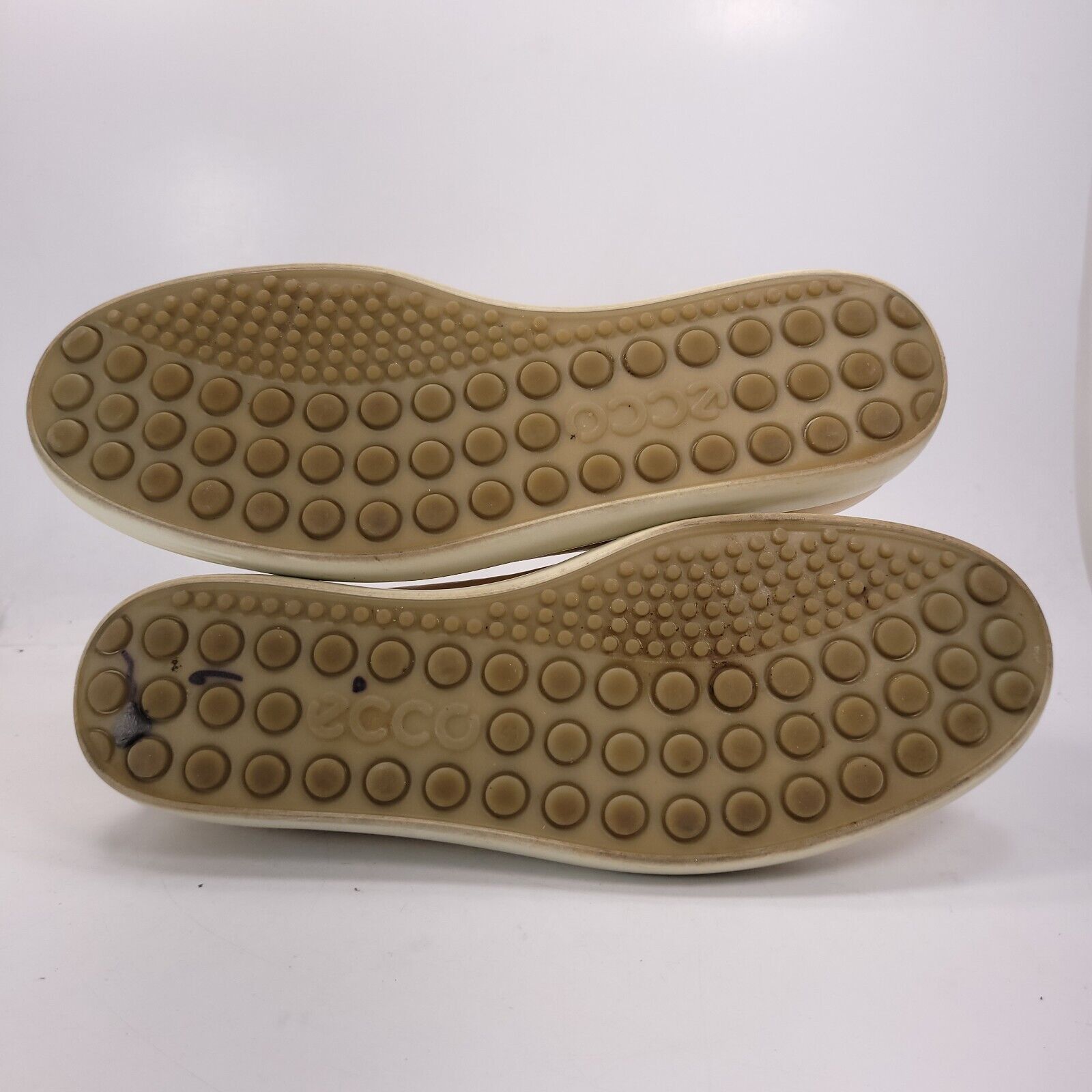 Ecco Ecco Casual Outdoor Sneaker Shoe Womens Size 10 Beige White Size US 10 / IT 40 - 7 Thumbnail