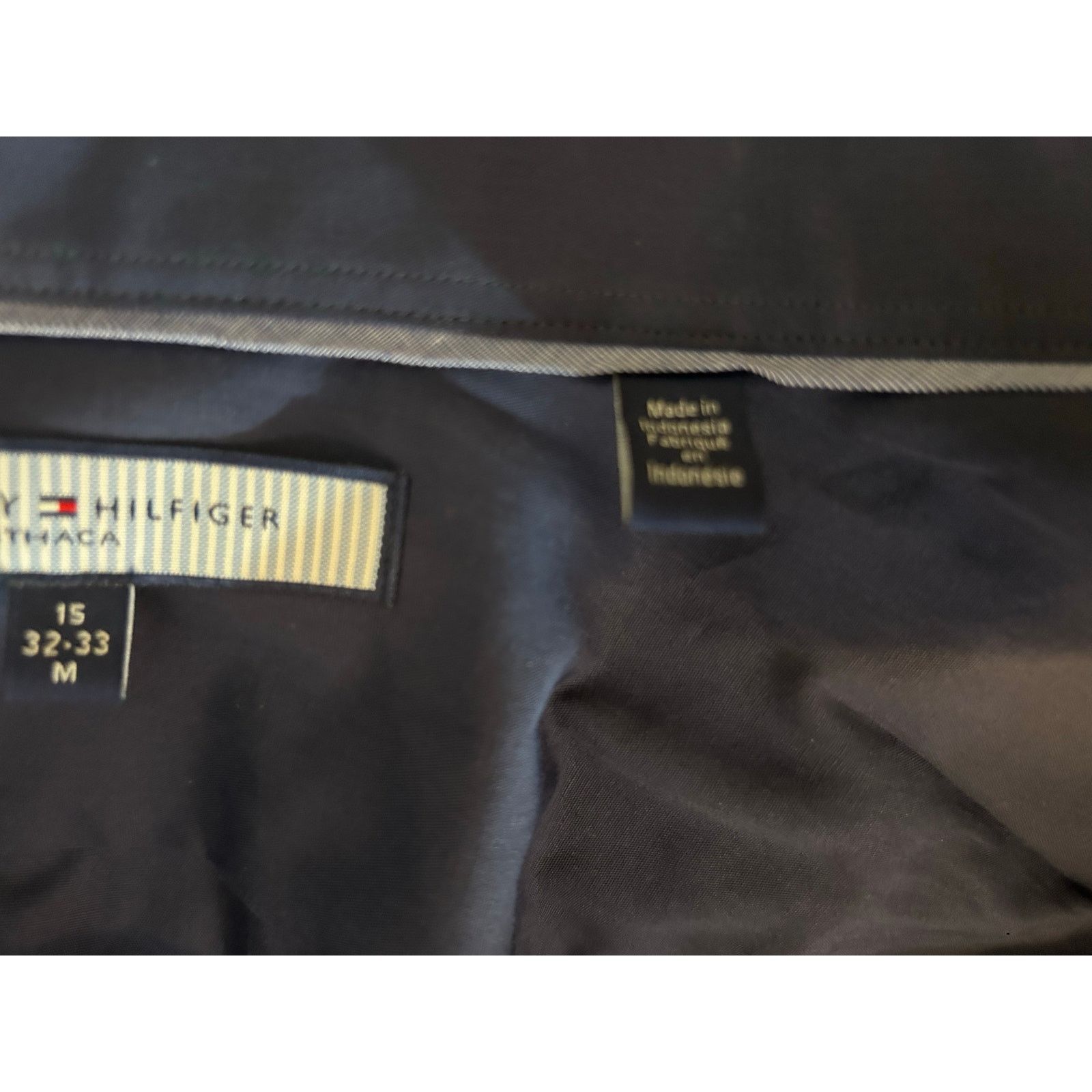 Tommy Hilfiger Tommy Hilfiger Ithaca Navy Dress Shirt NWT Sz 15 Size US M / EU 48-50 / 2 - 2 Thumbnail