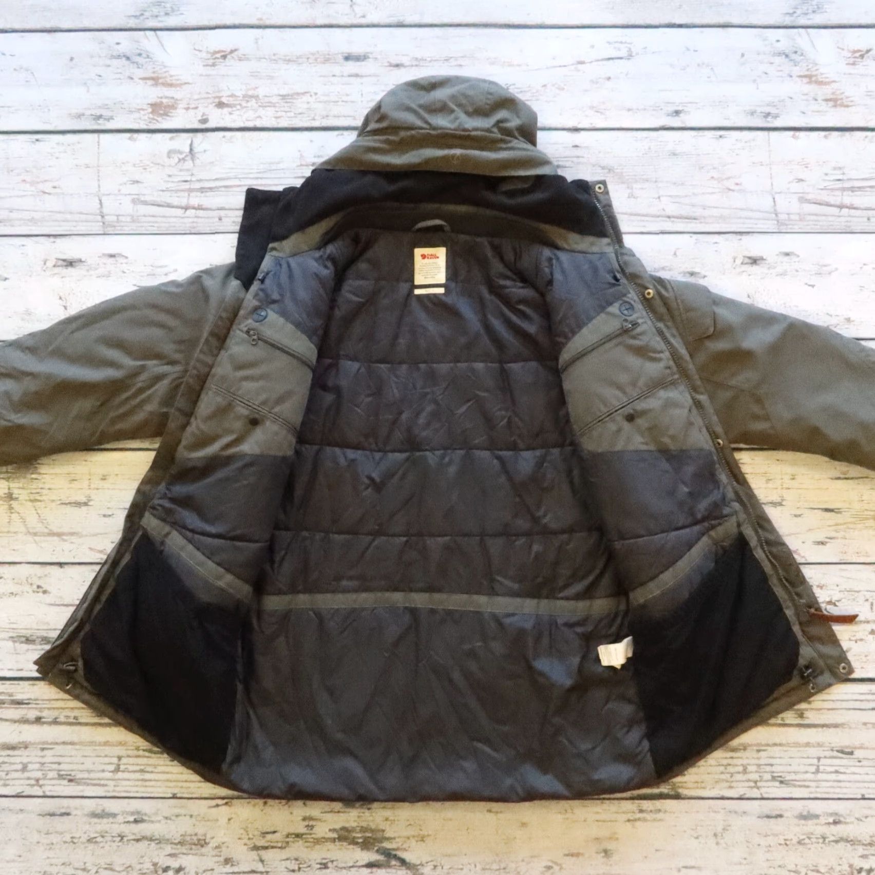 Vintage VINTAGE FjallRaven Yupik Parka Jacket Men L Gray FjallRaven Yupik Parka Jacket L Gray Mens Size US L / EU 52-54 / 3 - 6 Thumbnail