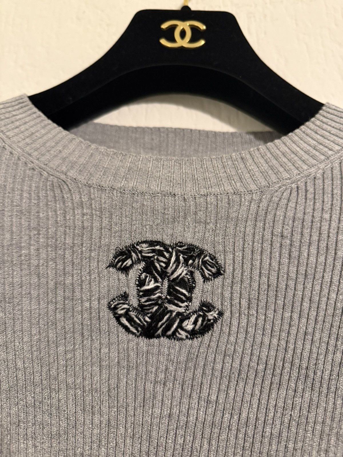 Chanel Vintage Chanel wool knit cc logo longsleeve top size 36 Size XS / US 0-2 / IT 36-38 - 3 Thumbnail