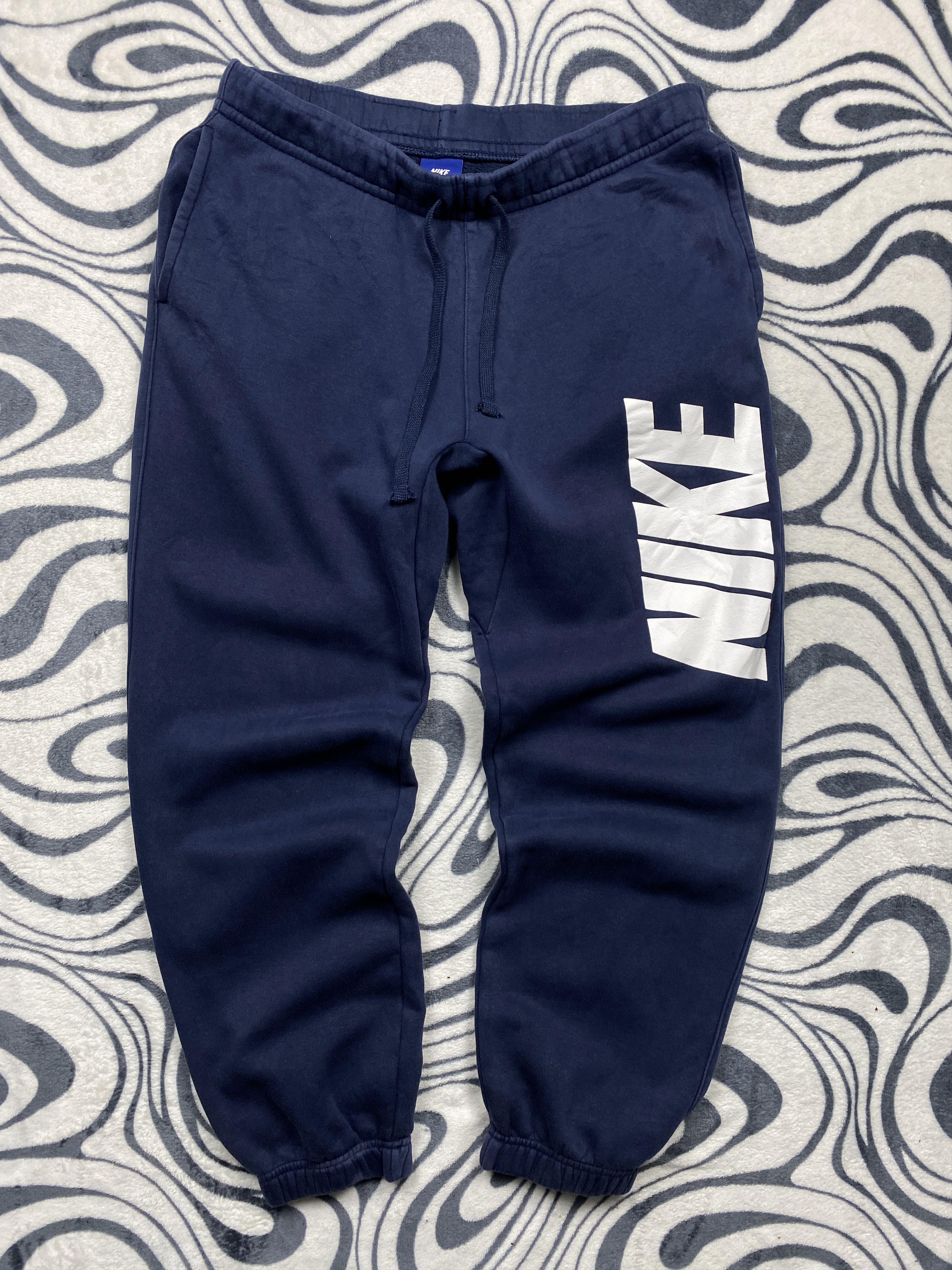 Nike Nike Vintage Mens Baggy Sweatpants Y2K Pants Size US 32 / EU 48 - 1 Thumbnail