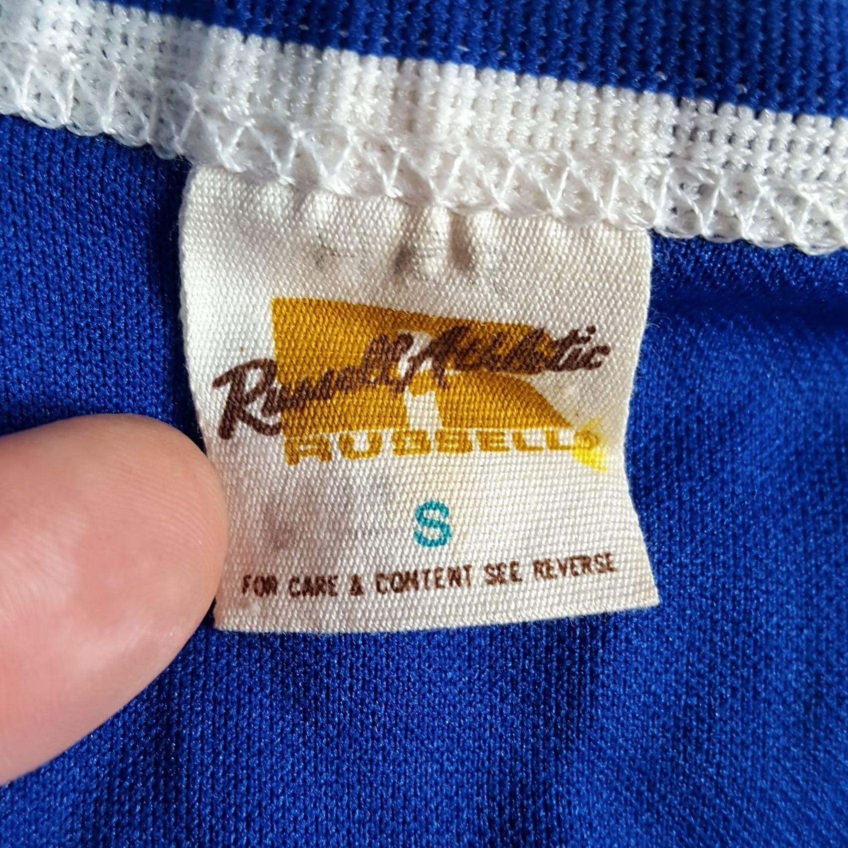 Russell Athletic VINTAGE Russell Basketball Jersey Mens XS Sleeveless T-Shirt Blue Embroidered Logo 80s 90s Retro Vintage Shirt Size US XS / EU 42 / 0 - 5 Thumbnail