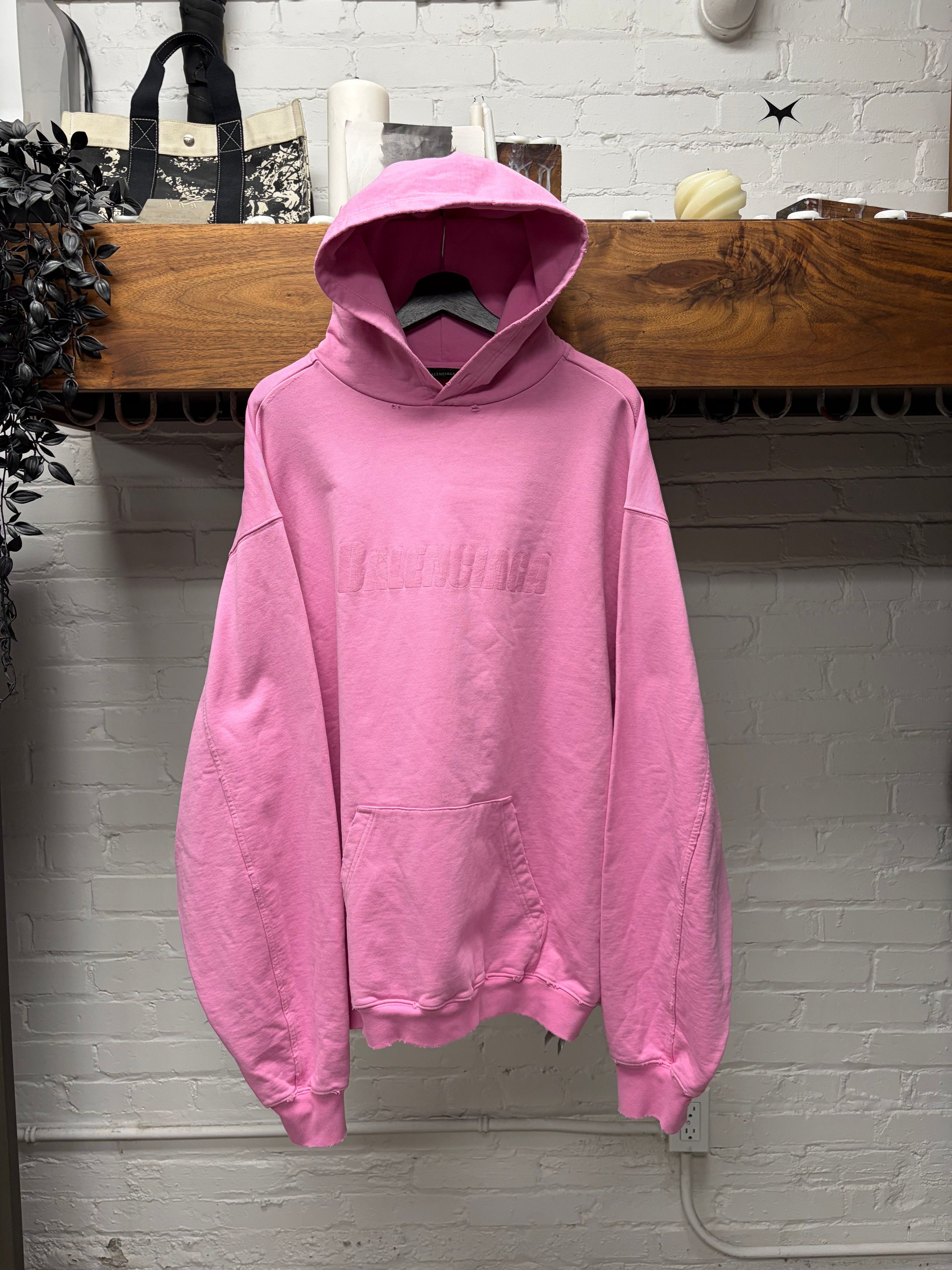 Balenciaga 2022 Balenciaga ‘Stencil Logo’ Oversized Pink Pullover Hoodie Size US XS / EU 42 / 0 - 1 Thumbnail