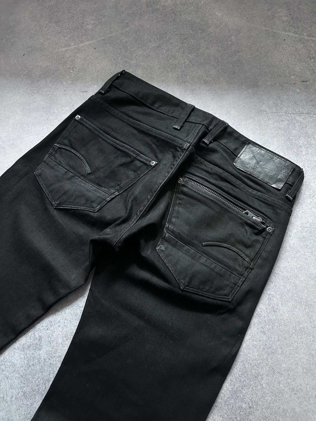 G-Star G-Star Raw Attacc black distressed jeans mens like leather Size US 31 - 3 Thumbnail