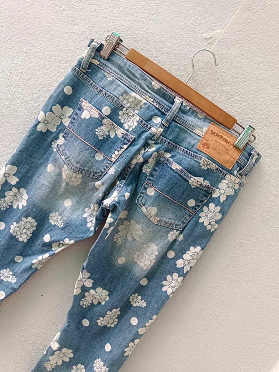Betty Smith floral Jeans