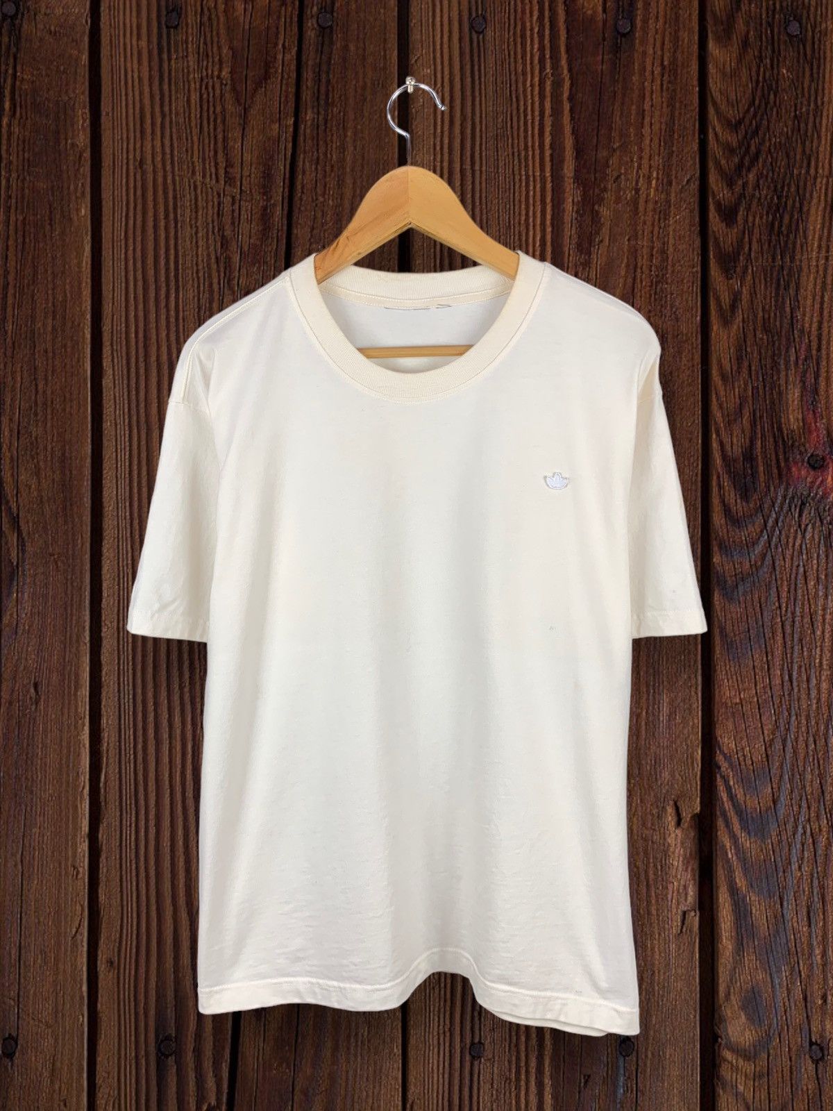 Adidas Steals! Adidas Trefoil Mini Logo Essentials Tee Size US L / EU 52-54 / 3 - 2 Thumbnail