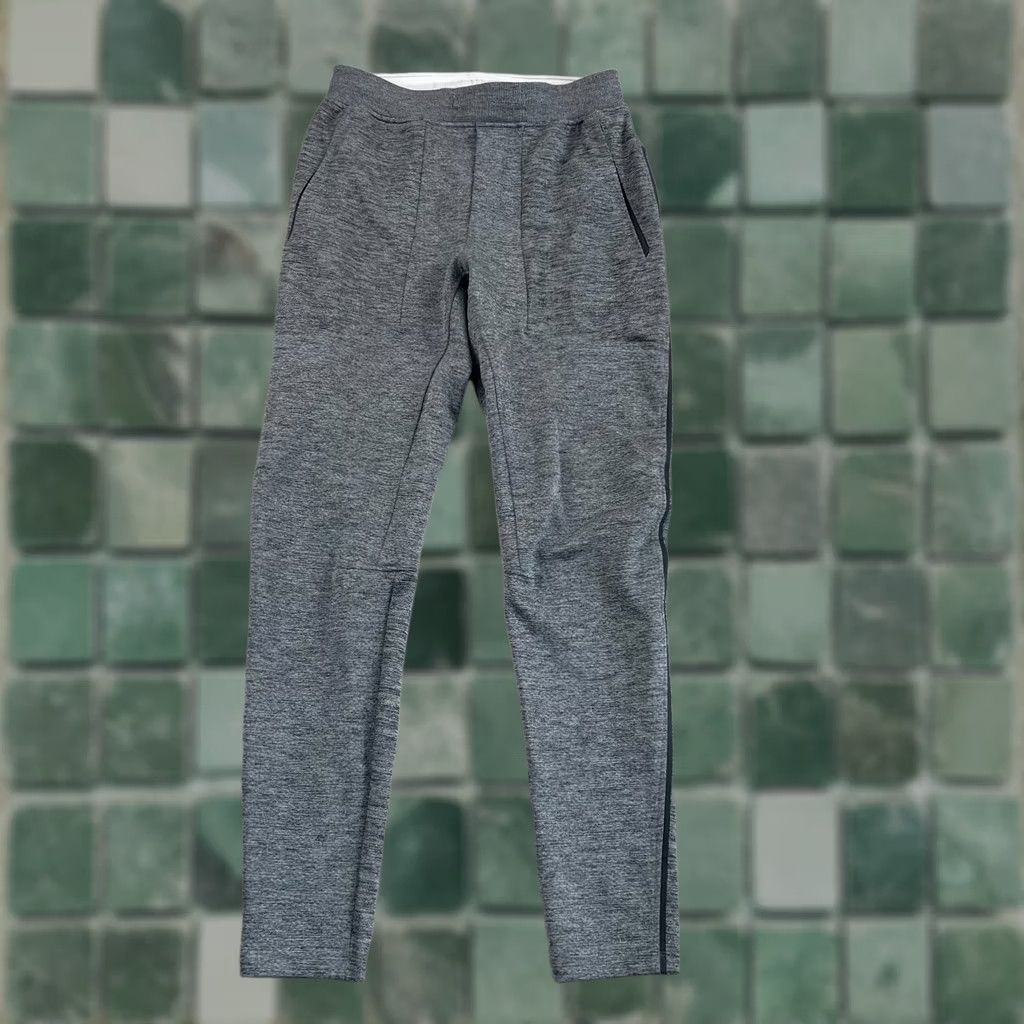 Lululemon Lululemon Textured Tech Pants Men Small Heather Black Grey Tapered Fit Jogger Gym Drawstring Pockets Zip Pocket Inseam 29 Inseam Athletic Modern Size US 29 - 1 Thumbnail