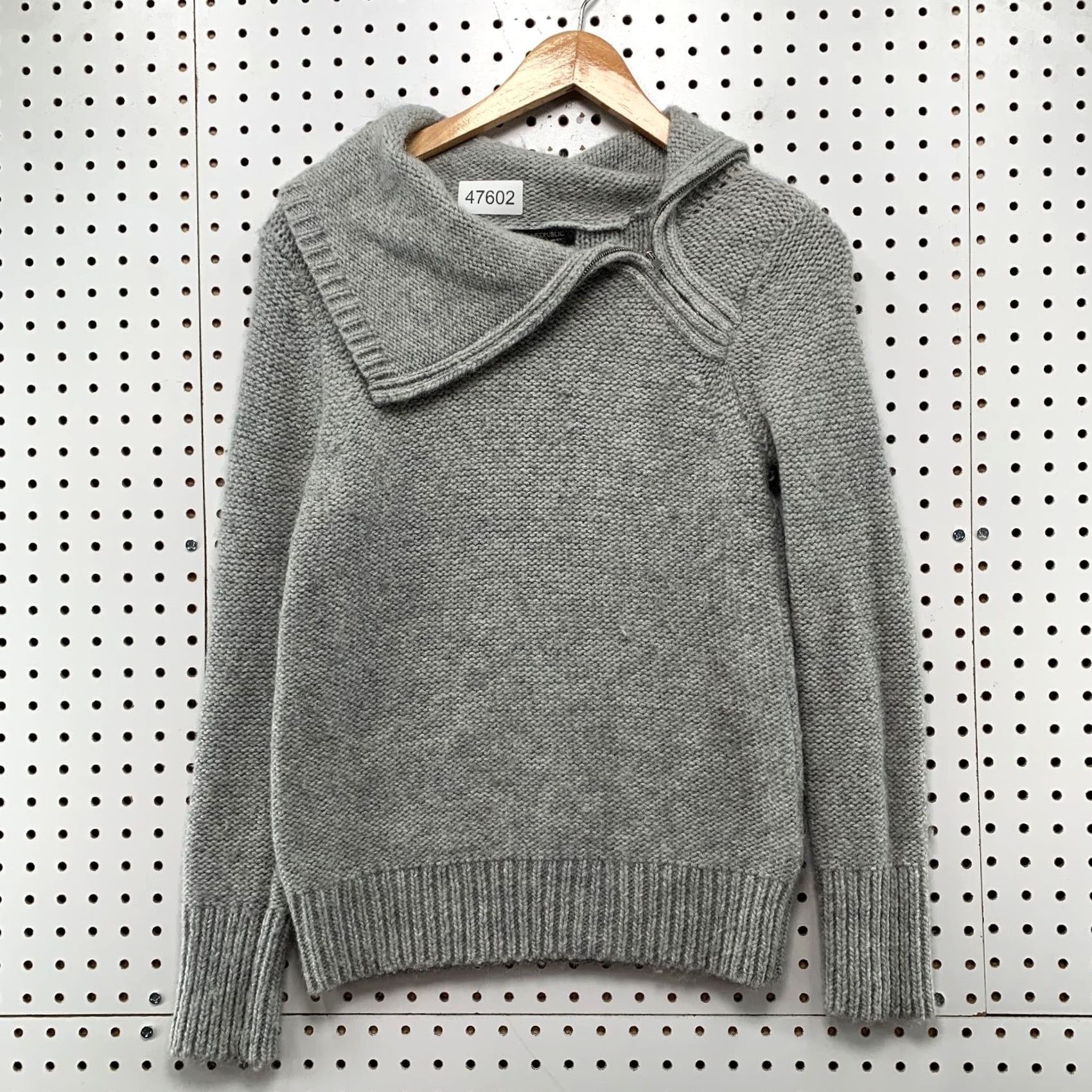Banana Republic Banana Republic Merino Wool Sweater Womens XS Gray Alpaca Blend Knit Cowl Dolman Sleeve Pullover Knit Wool Cowl Neck Casual Size XS / US 0-2 / IT 36-38 - 2 Thumbnail