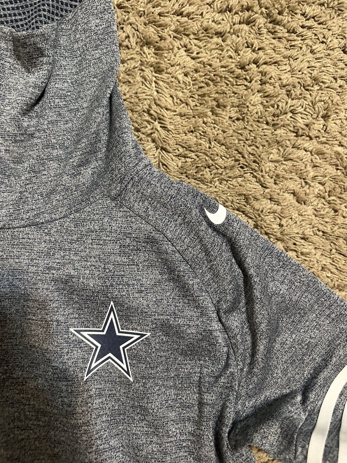 NFL Vintage Dallas Cowboys “funnel neck” shirt 00s size large Size US L / EU 52-54 / 3 - 2 Thumbnail