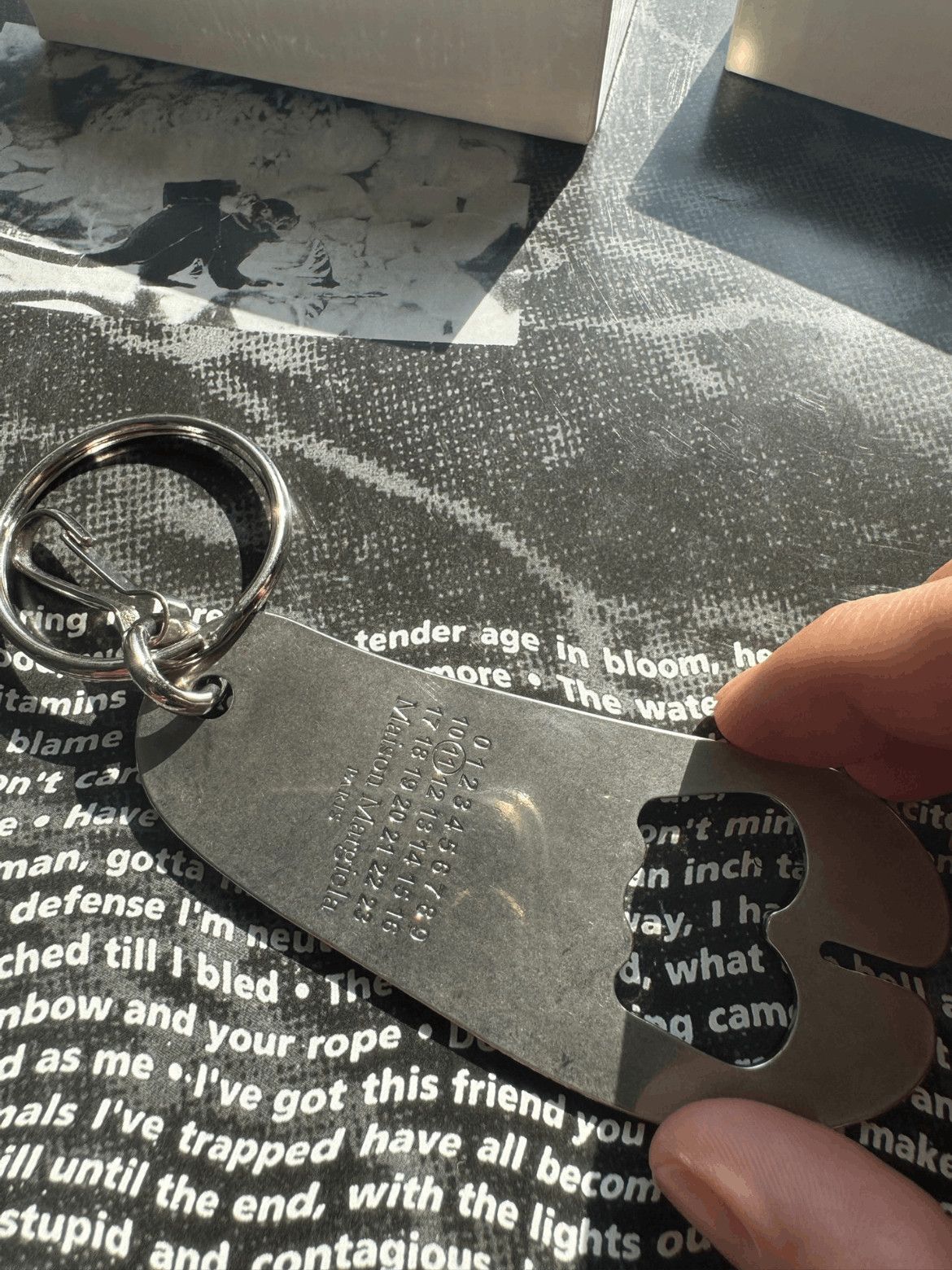 Maison Margiela Maison Margiela Bottle Opener Key Chain Size ONE SIZE - 6 Thumbnail