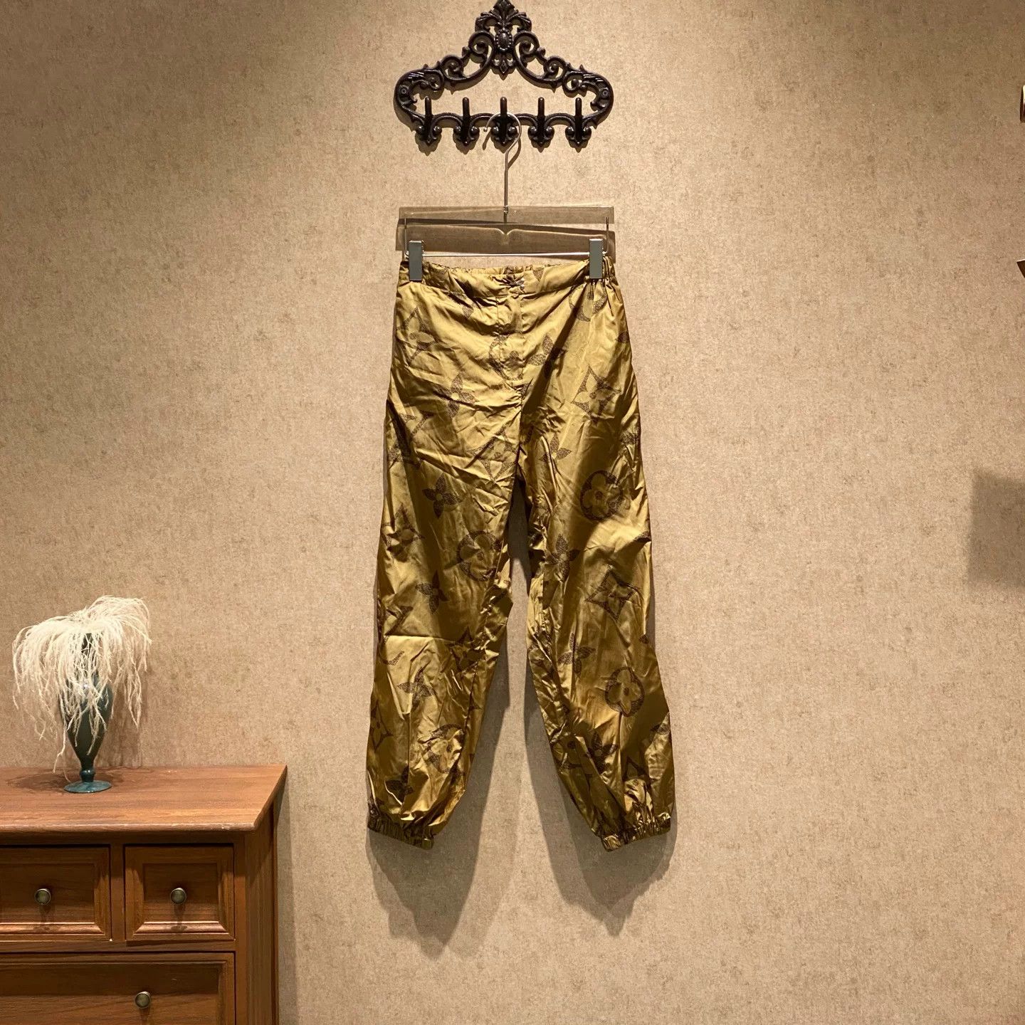 Louis Vuitton Louis Vuitton Brown All-Over Print Sweatpants Size 36" / US 14 / IT 50 - 1 Thumbnail