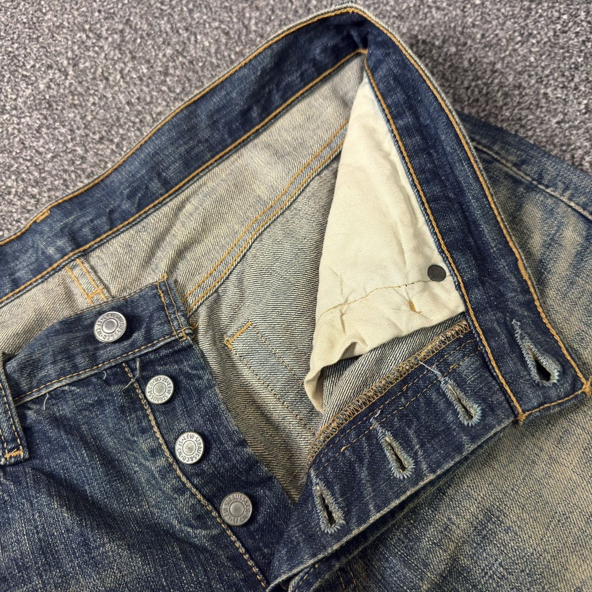 Levi's Vintage 2005 Levis 501 Distressed Denim W32 Size US 32 / EU 48 - 12 Thumbnail