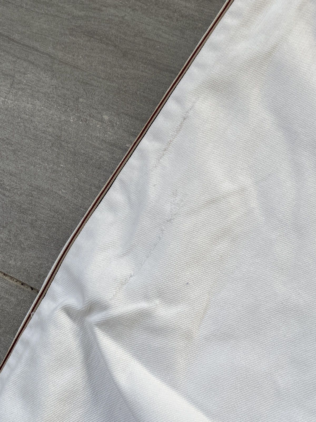 Burberry Vintage Burberry Black Label Minor Distressed white denim Size US 32 / EU 48 - 13 Thumbnail