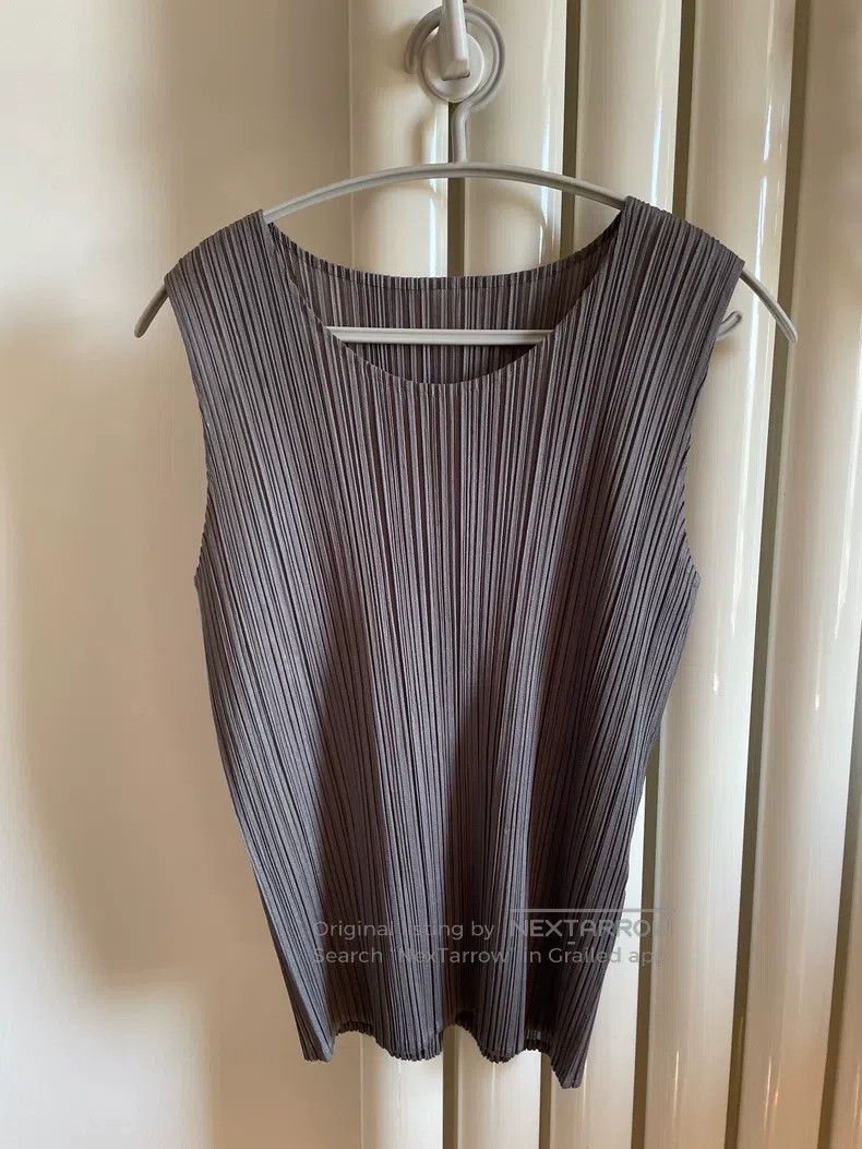 Issey Miyake Issey Miyake Grey Ruched Tank Top Size L / US 10 / IT 46 - 1 Thumbnail