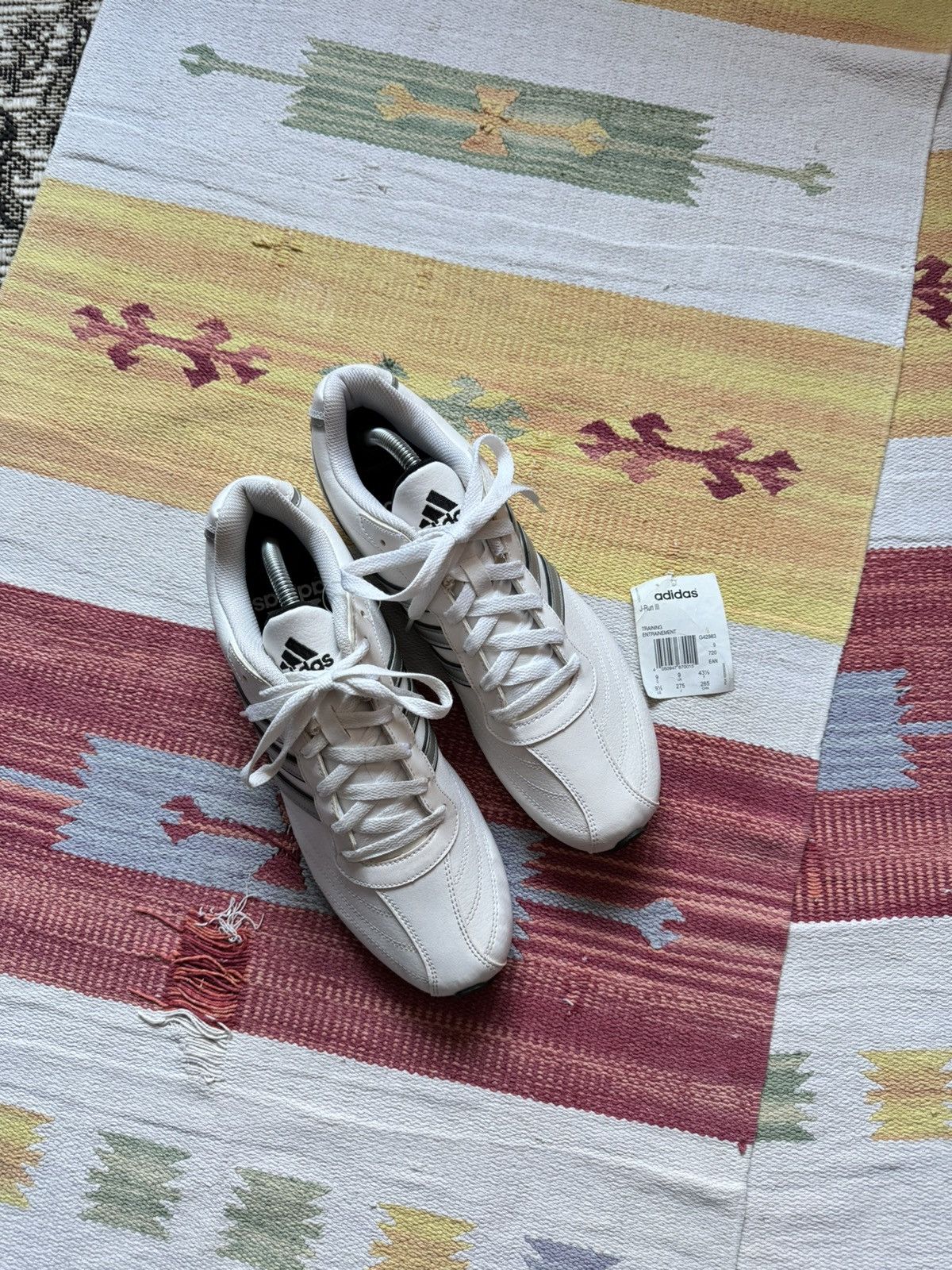 Vintage Vintage Adidas 2011 J Run-III y2k Low “White” Sport Sneakers Size US 9.5 / EU 42-43 - 4 Thumbnail