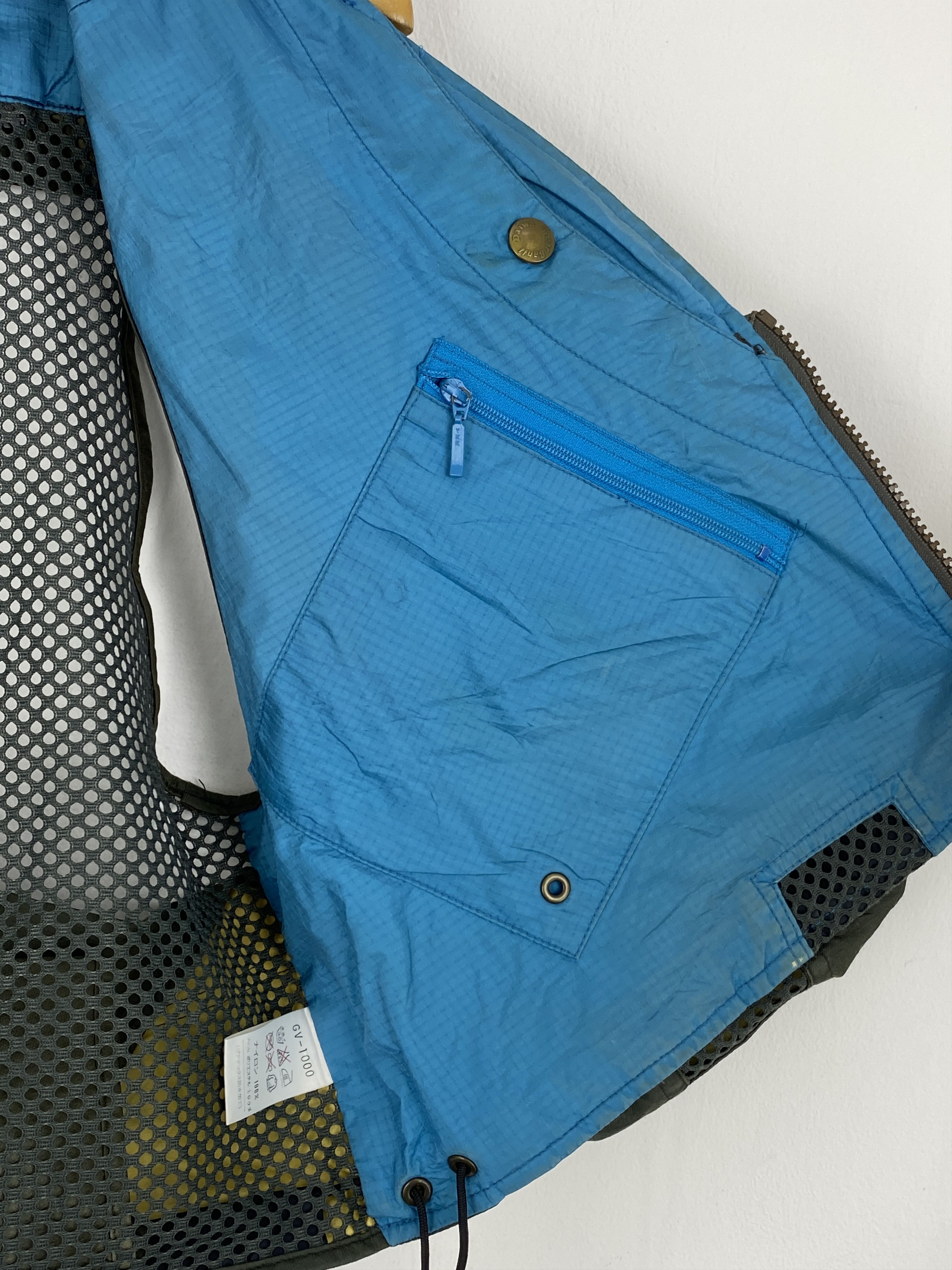 DAIWA Vintage Japanese Daiwa Multi Pocket Tactical Fisihing Vest Size US L / EU 52-54 / 3 - 12 Thumbnail