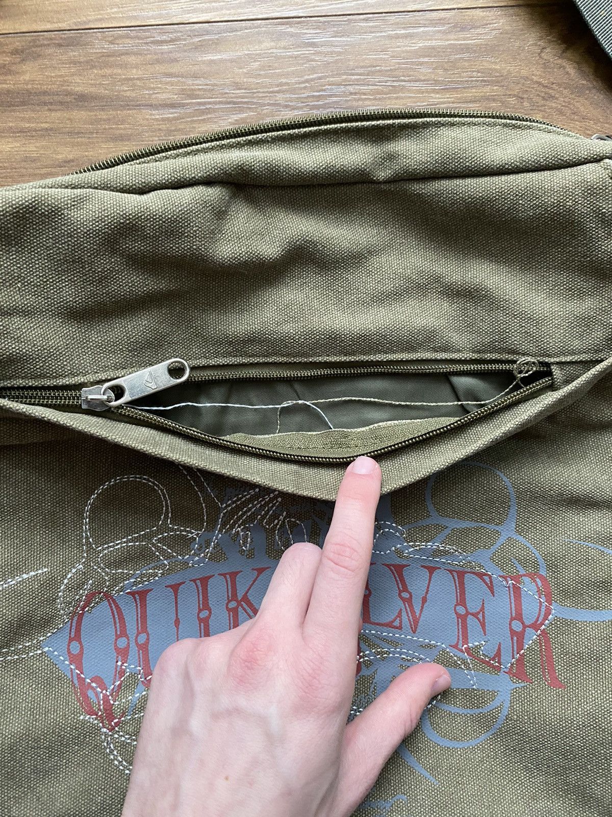 Quiksilver Quicksilver vintage bag y2k,ed hardy style Size ONE SIZE - 9 Thumbnail