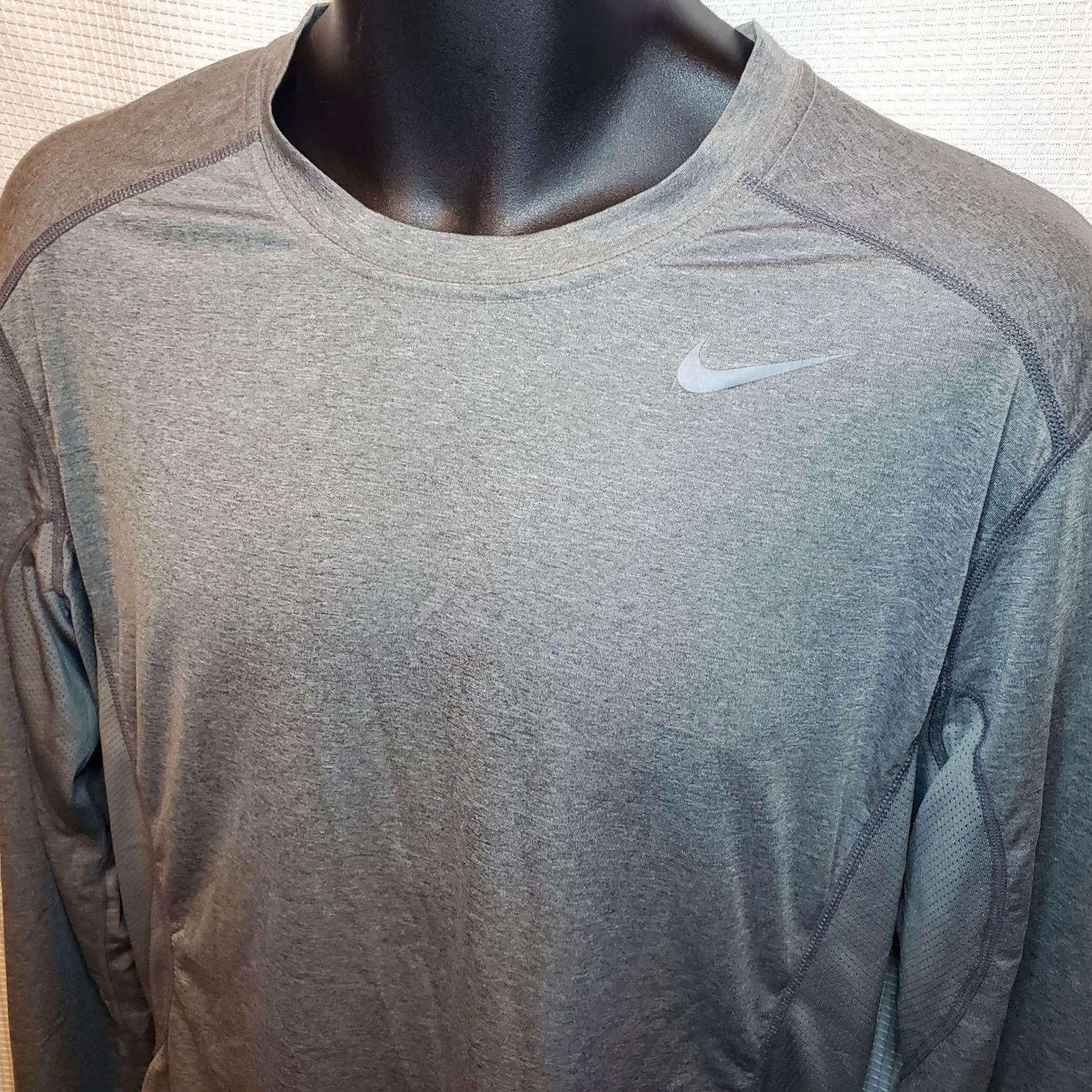 Nike Nike Shirt Mens L Gray PRO Combat Men Athletic Gym Long Sleeve Black Size Size US L / EU 52-54 / 3 - 3 Thumbnail