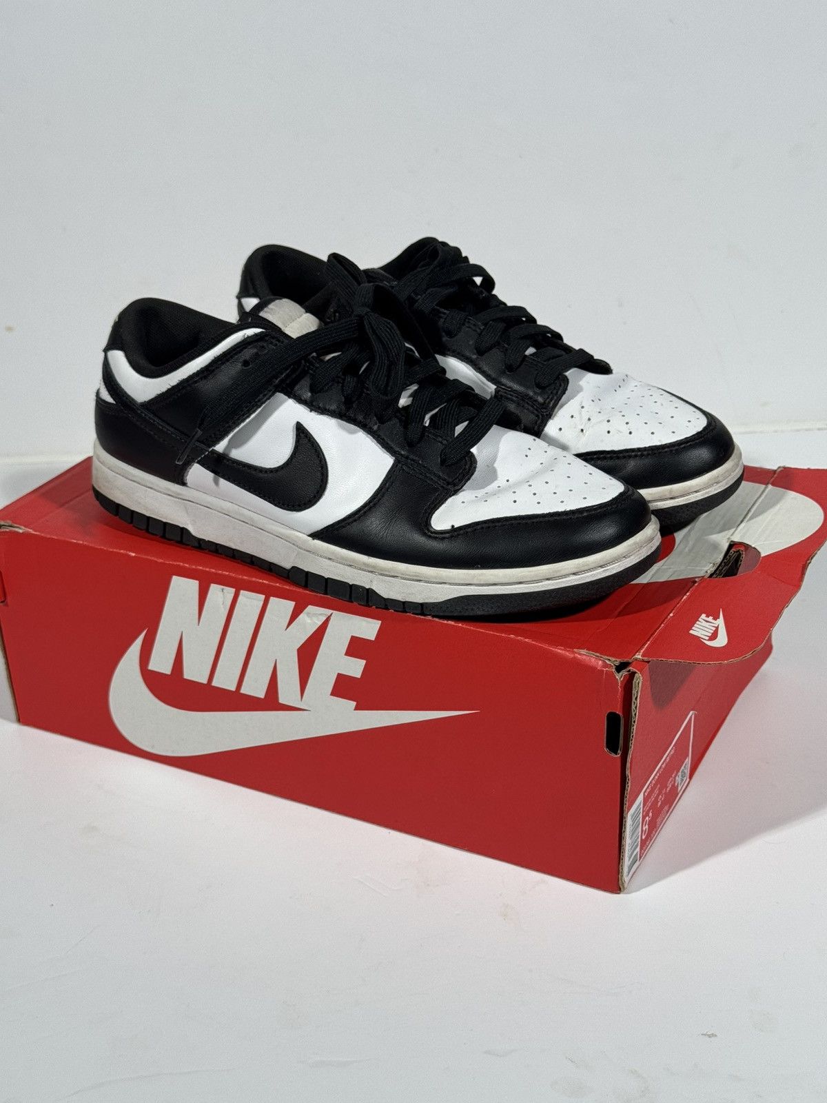 Nike Nike Dunk Low 'Panda' Size US 8.5 / EU 41-42 - 1 Thumbnail