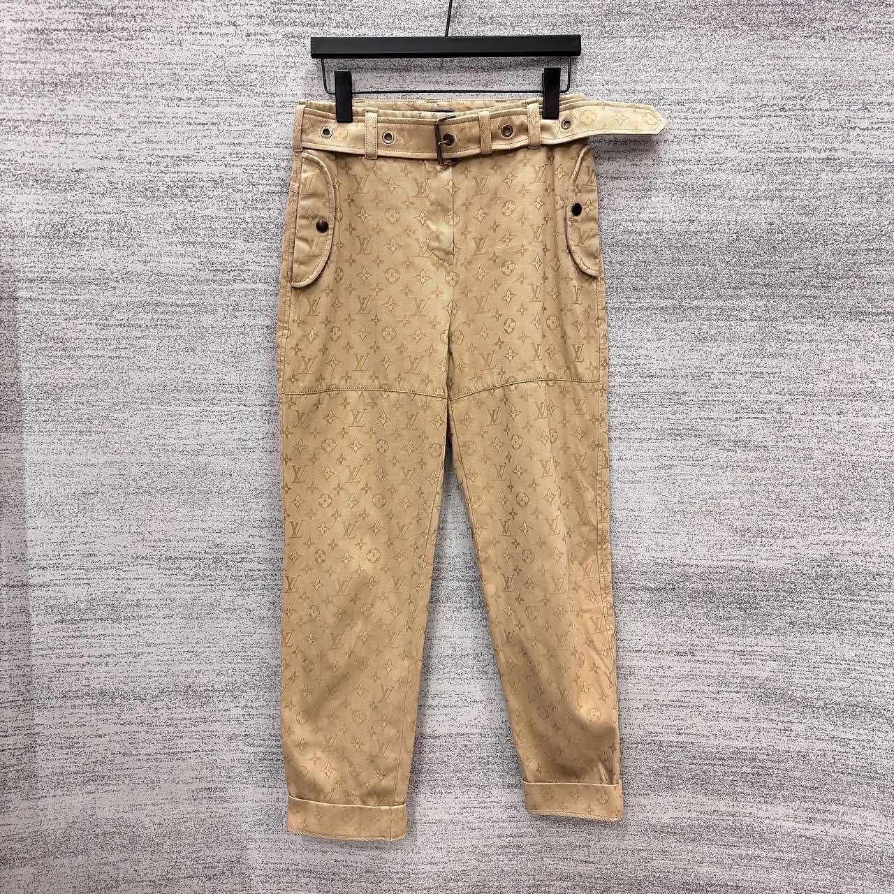 Louis Vuitton Louis Vuitton Monogram Pants Beige Size 36 Size 25" / US 0 / IT 36 - 1 Thumbnail