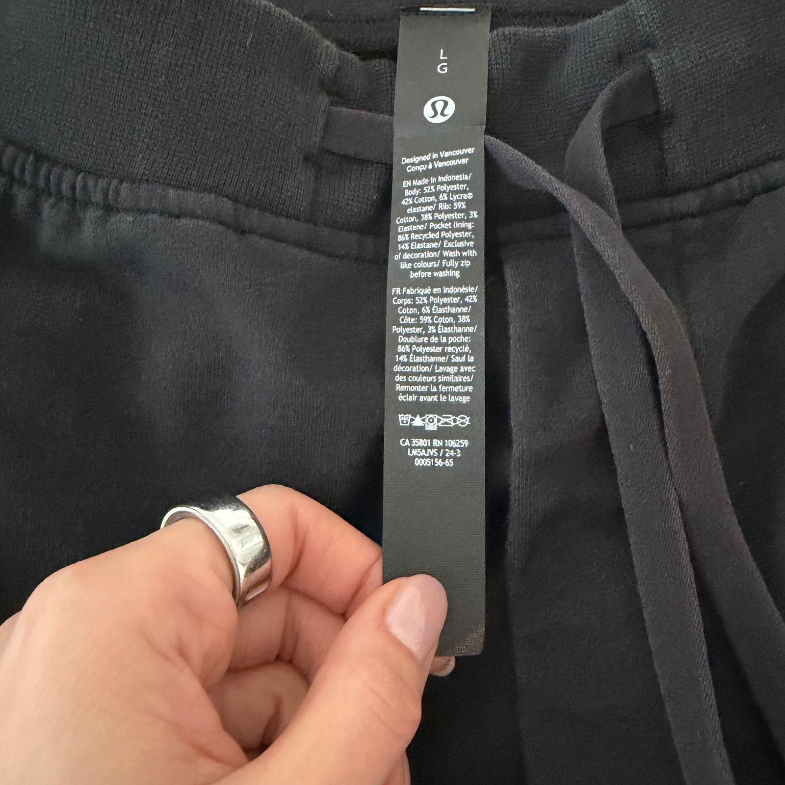 Lululemon Lululemon Smooth Spacer Jogger Shorter 27" Black Sz L Size US 30 / EU 46 - 7 Thumbnail