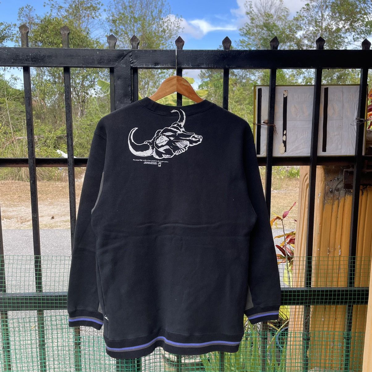 Japanese Brand 🔥🇯🇵Vintage Madpager Big Bison Logo Two Tone Sweatshirt Size US S / EU 44-46 / 1 - 2 Thumbnail