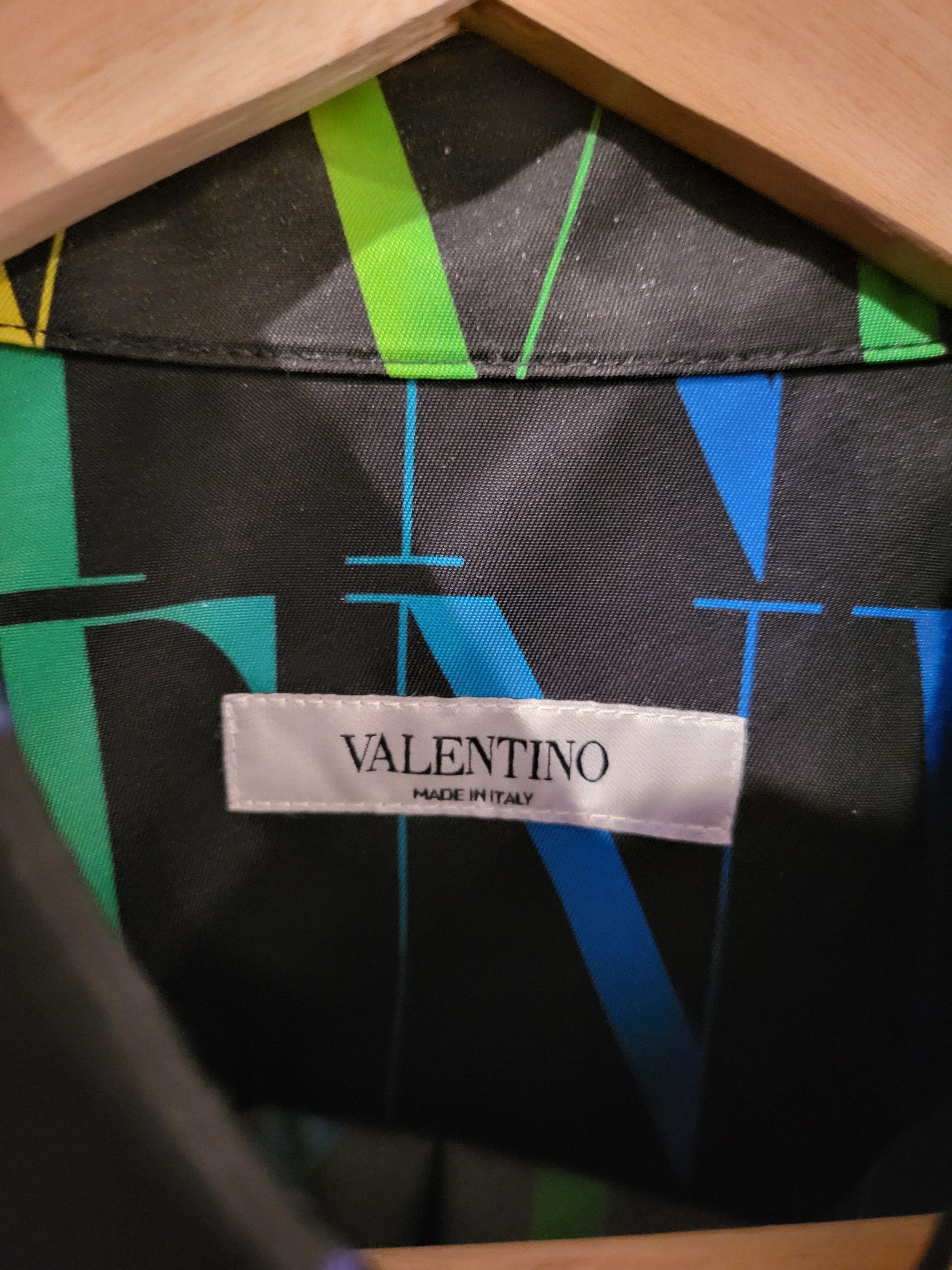 Valentino Oversized "VLTN" Multi Logo Print Overshirt Size US S / EU 44-46 / 1 - 5 Thumbnail