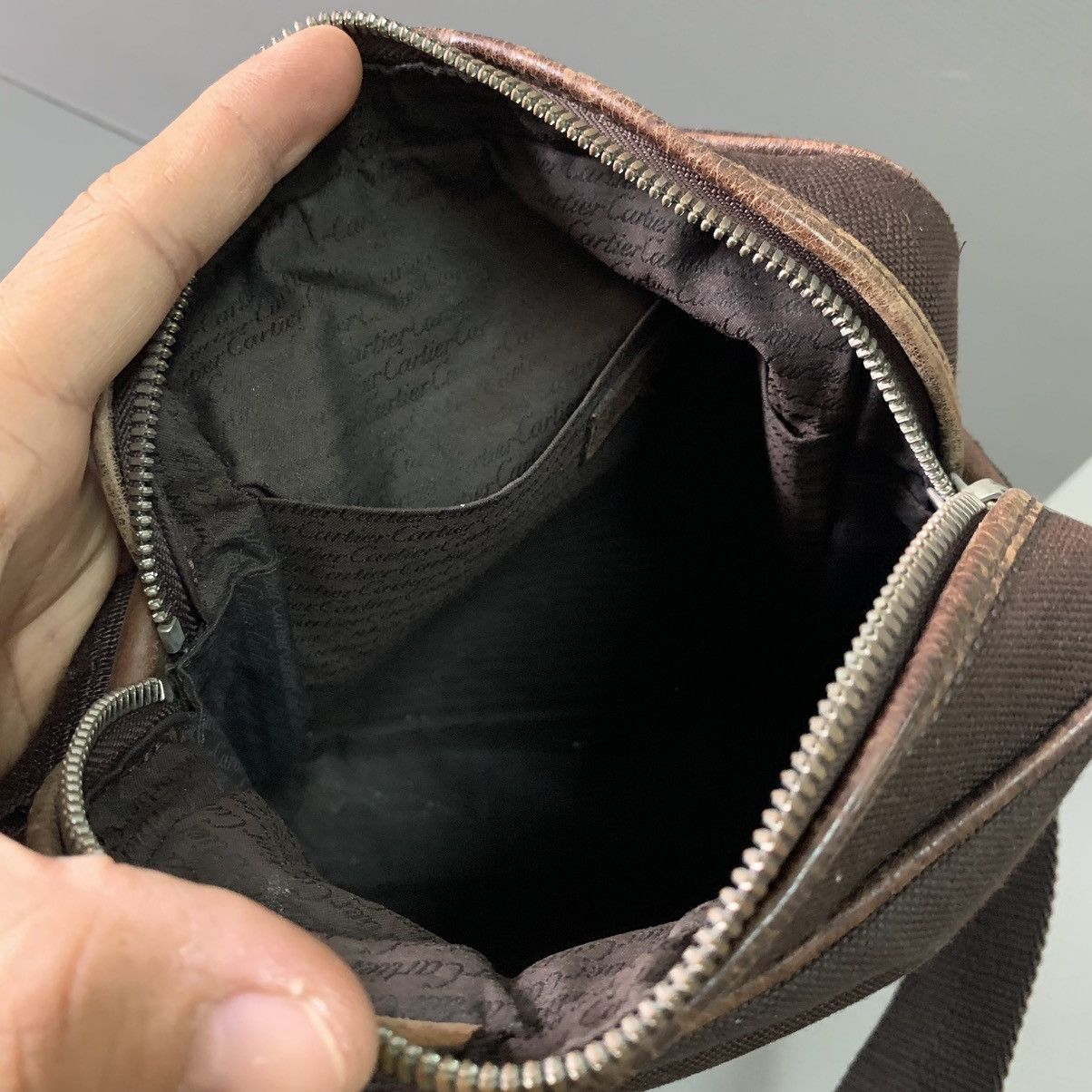 Cartier Cartier Paris Leather Slingbag Pre-Owned Size ONE SIZE - 13 Thumbnail