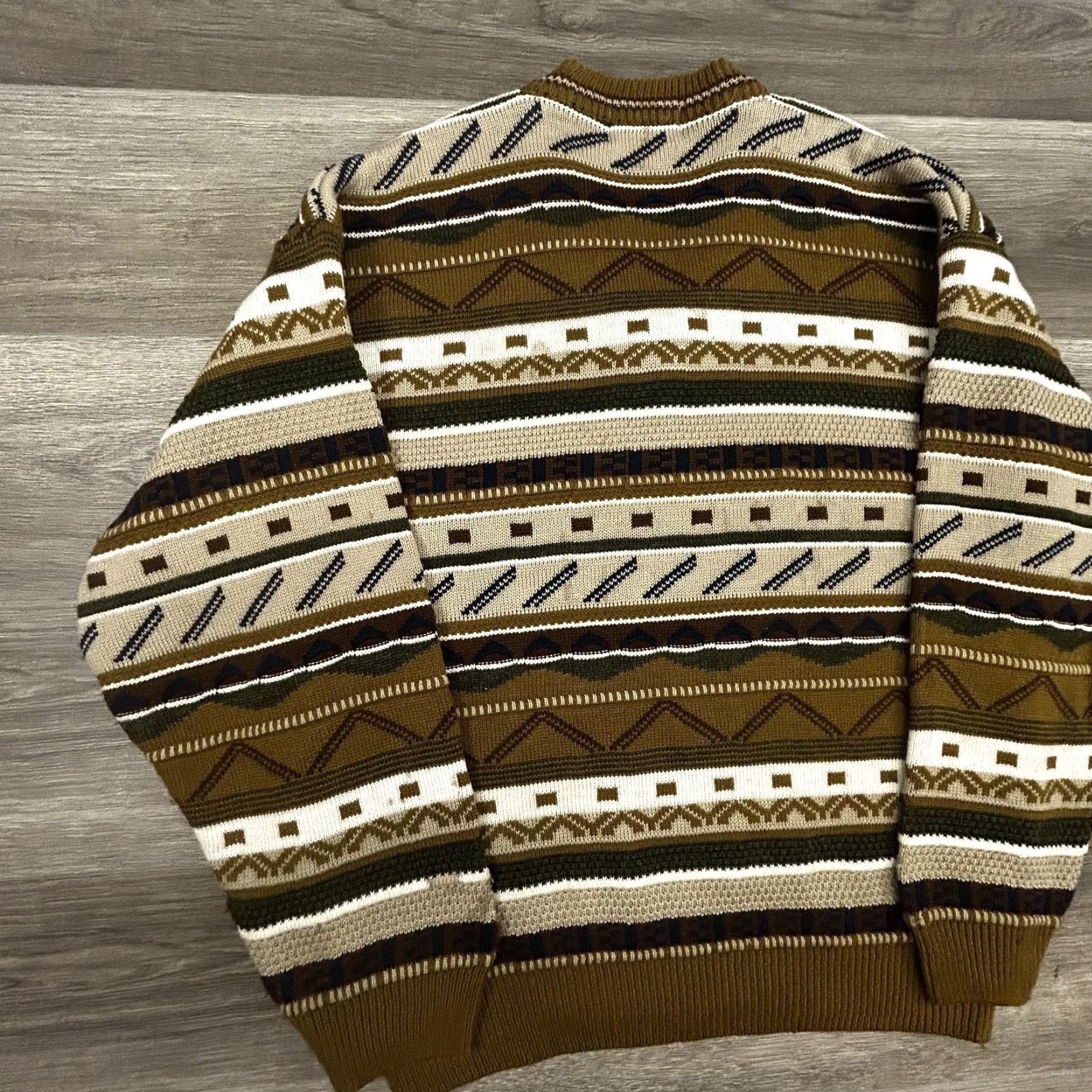 Coogi VINTAGE Knit India Mens XL Brown Striped Wool V-Neck Sweater 90s Hip Hop Retro Pullover Long Sleeve Wool Blend Geometric Pattern Category: Sweater Size US XL / EU 56 / 4 - 5 Thumbnail