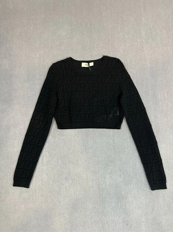 Fendi Fendi Black Wool Cropped Sweater for Women 0089 Size S / US 4 / IT 40 - 1 Thumbnail