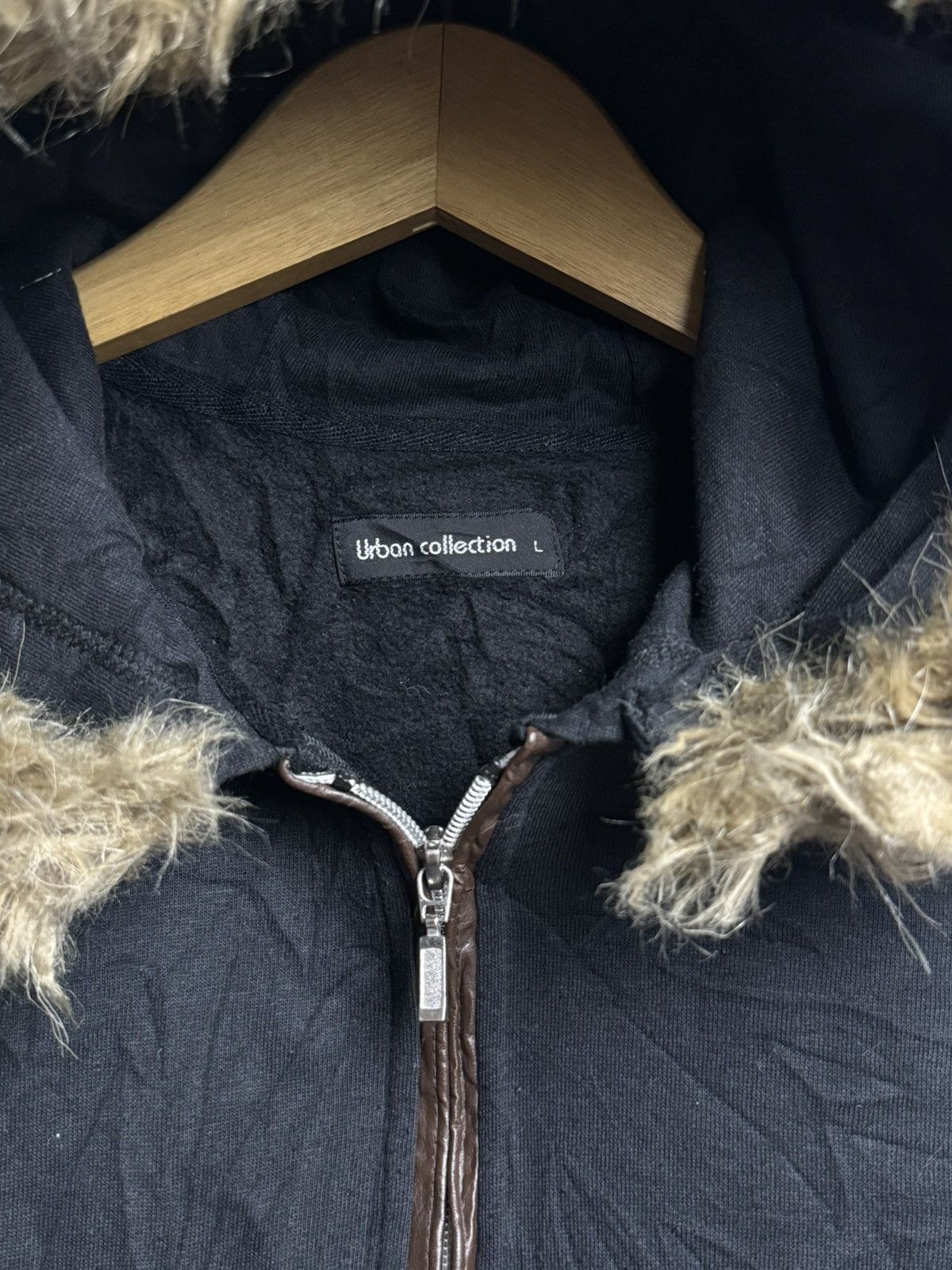 If Six Was Nine × Japanese Brand × Le Grande Bleu (L.G.B.) Faux Fur Hoodie Black Urban Collection Size US M / EU 48-50 / 2 - 7 Thumbnail