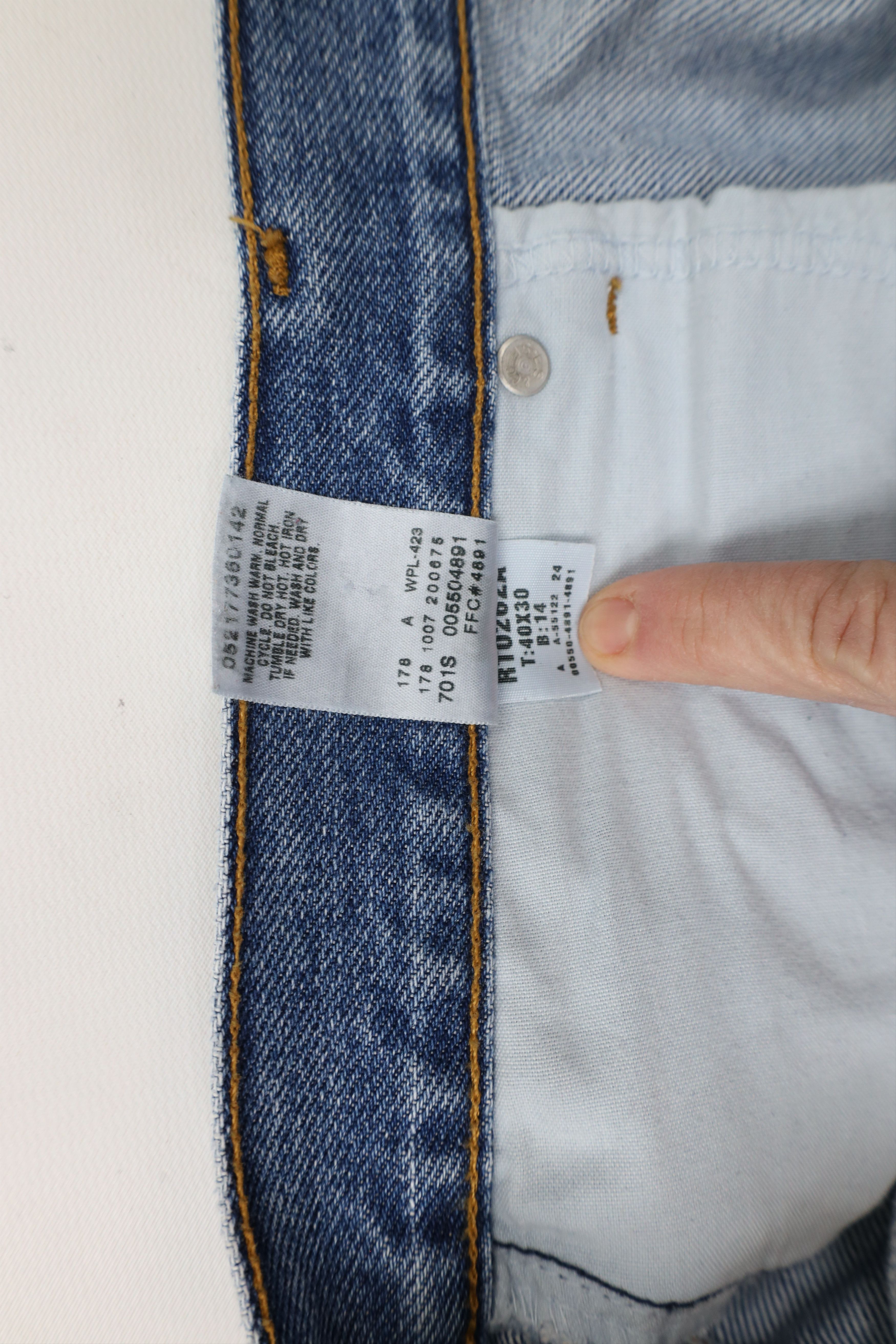 Levi's × Vintage Vintage Y2K Levis 550 Baggy Fit Denim Jeans Blue Cotton Size US 40 / EU 56 - 9 Thumbnail