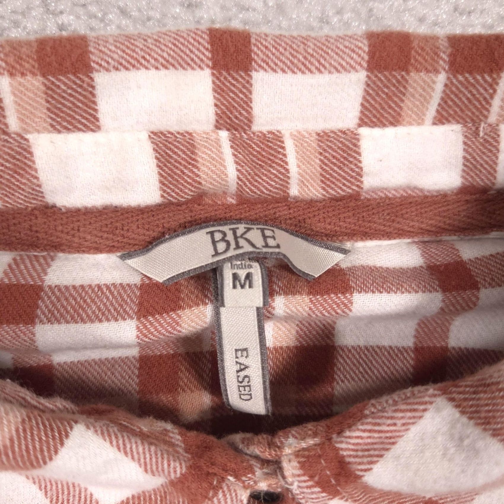 BKE BKE Indio Shirt Womens M Brown Plaid Flannel Button Front Long Sleeve Size M / US 6-8 / IT 42-44 - 5 Thumbnail