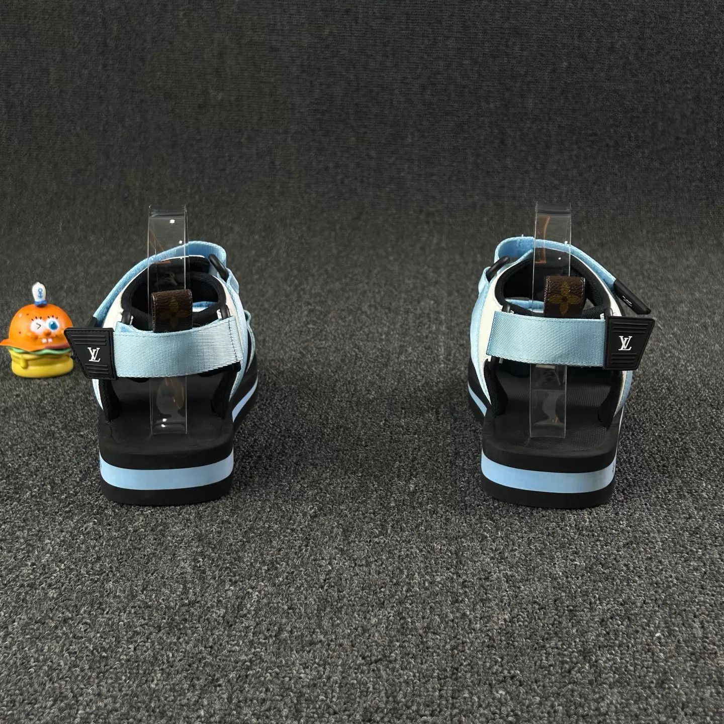 Louis Vuitton Louis Vuitton Velcro Logo Blue Sandals 39 Size US 8.5 / IT 38.5 - 5 Thumbnail