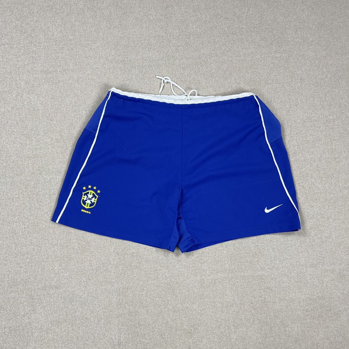 Nike × Vintage VINTAGE NIKE BRASIL SOCCER SHORTS 90s BLOKE CORE Size US 34 / EU 50 - 1 Thumbnail