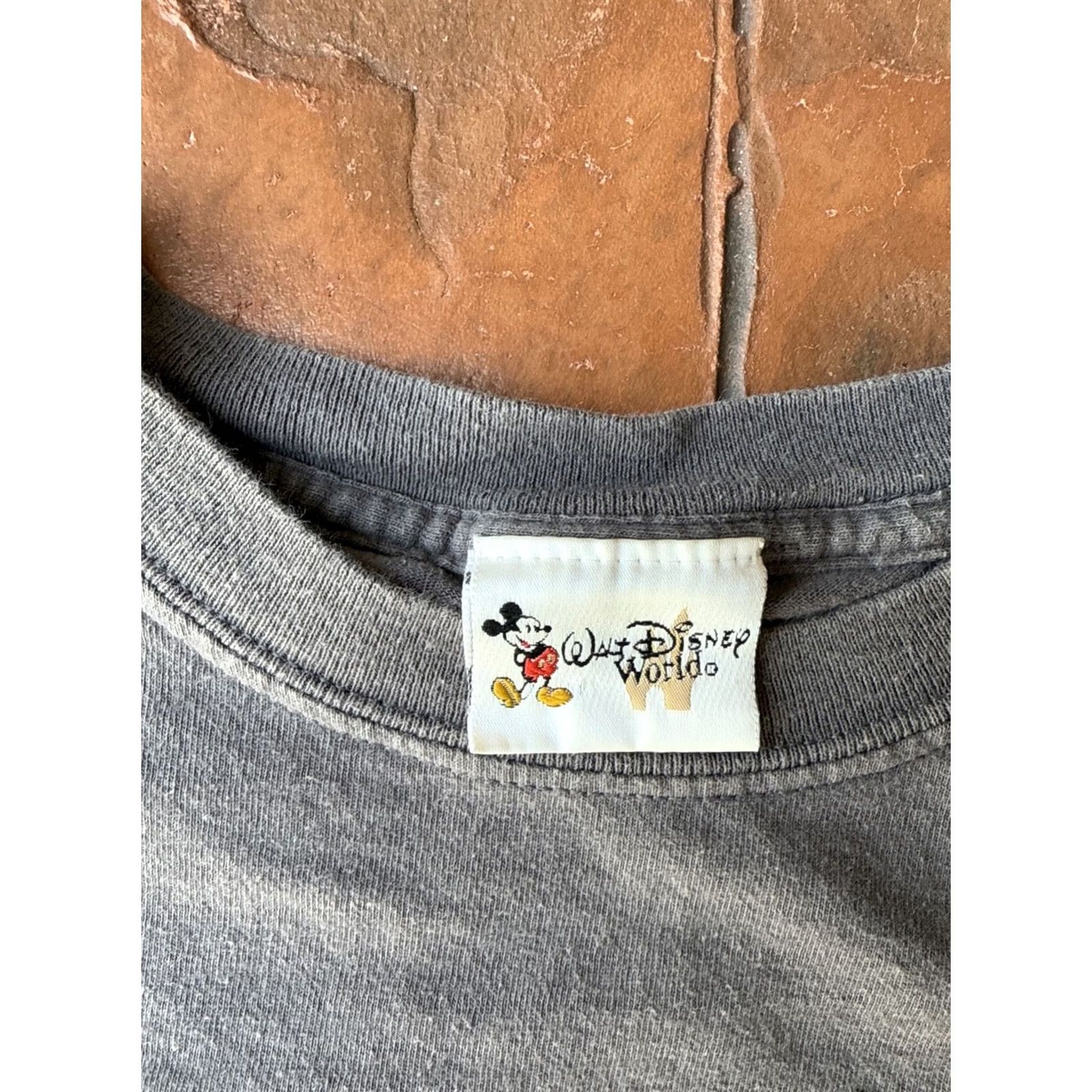 Disney VINTAGE Grumpys Pit Crew T-Shirt XL Gray Disney World Racing Dwarfs Shirt Mens 90s Y2K Disney Size US XL / EU 56 / 4 - 2 Thumbnail