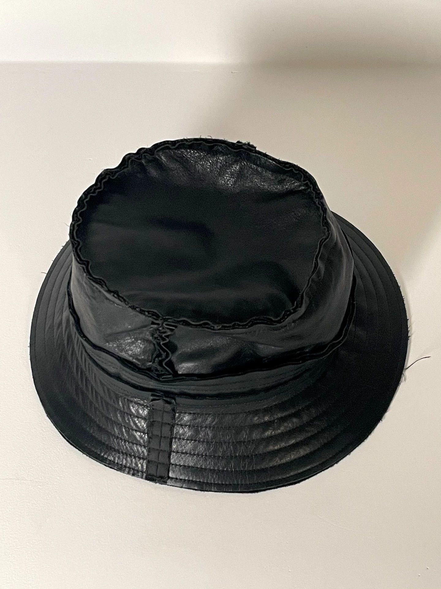 Comme des Garcons Black Bucket Hat with Textured Design Size ONE SIZE - 1 Thumbnail