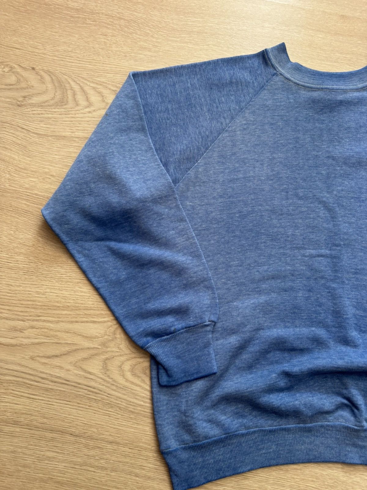 Levi's Vintage 80’s Levi’s Blue Sunfaded Distressed Blue Sweatshirt Size M / US 6-8 / IT 42-44 - 3 Thumbnail