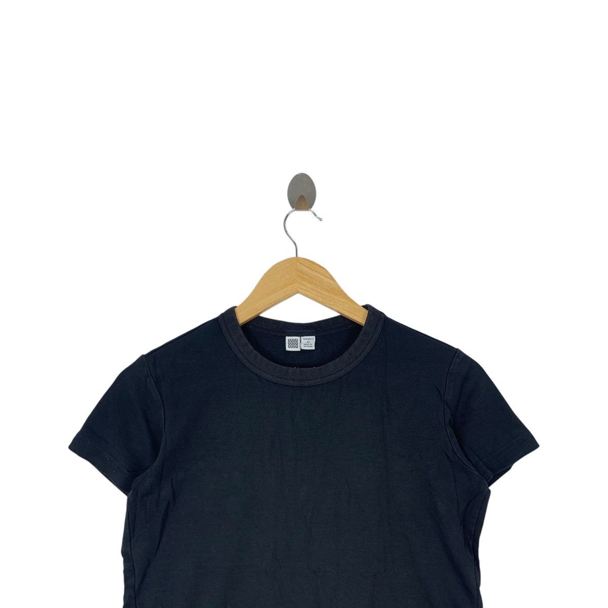 Lemaire × Uniqlo LEMAIRE x UNIQLO UUU Collection Plain Black Tee Shirt Size M / US 6-8 / IT 42-44 - 2 Thumbnail
