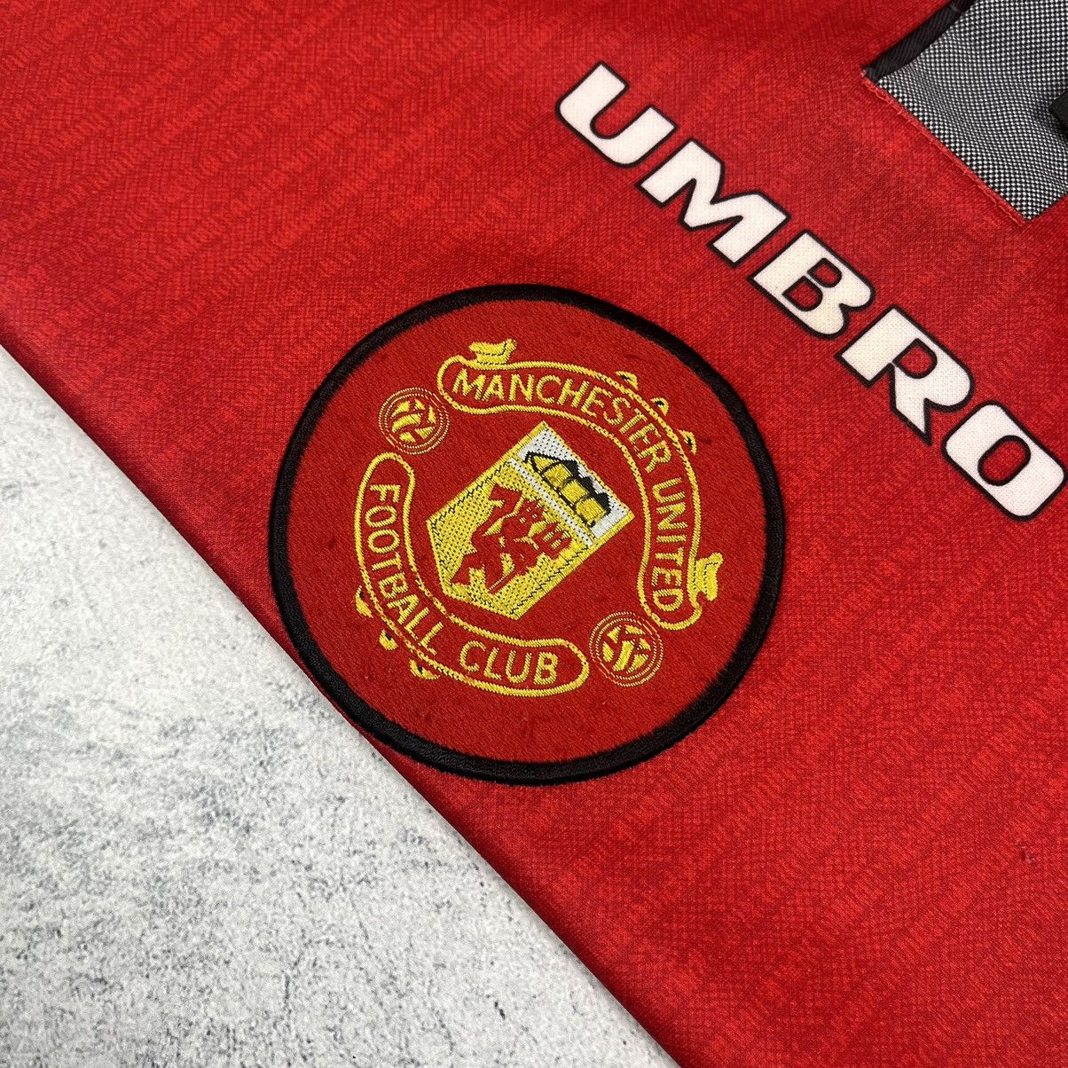 Umbro Vintage Umbro Manchester United Sharp home jersey 1996/98 Size US S / EU 44-46 / 1 - 11 Thumbnail